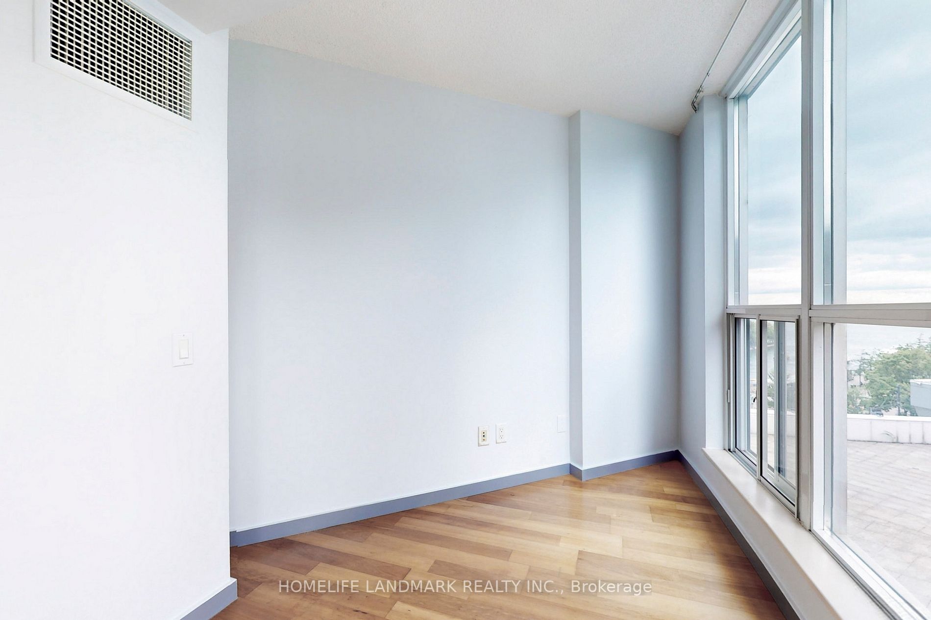 8 York St, #612