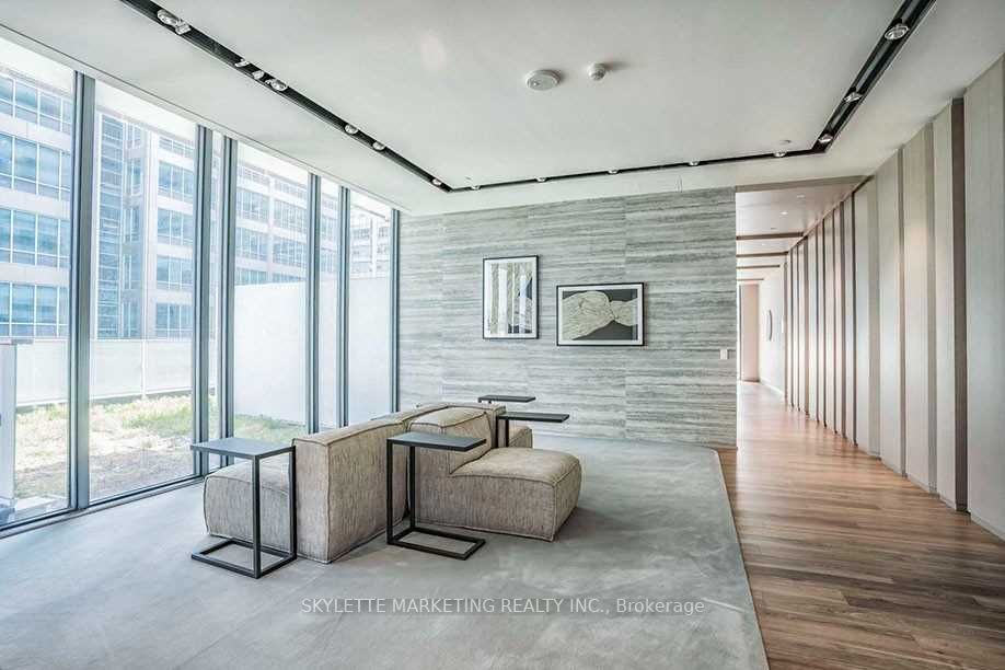 25 Richmond St E, #1105