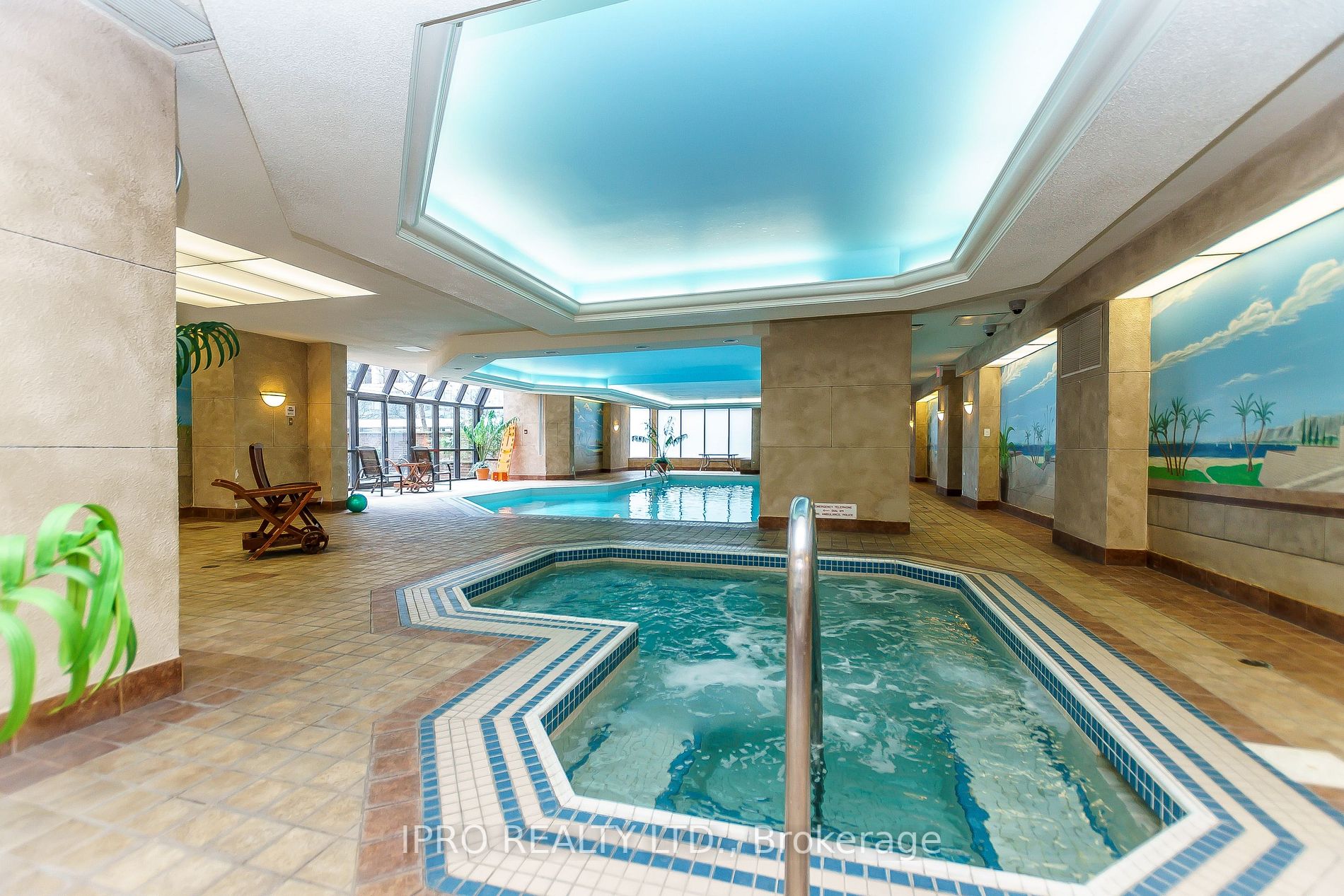 633 Bay St, #2403