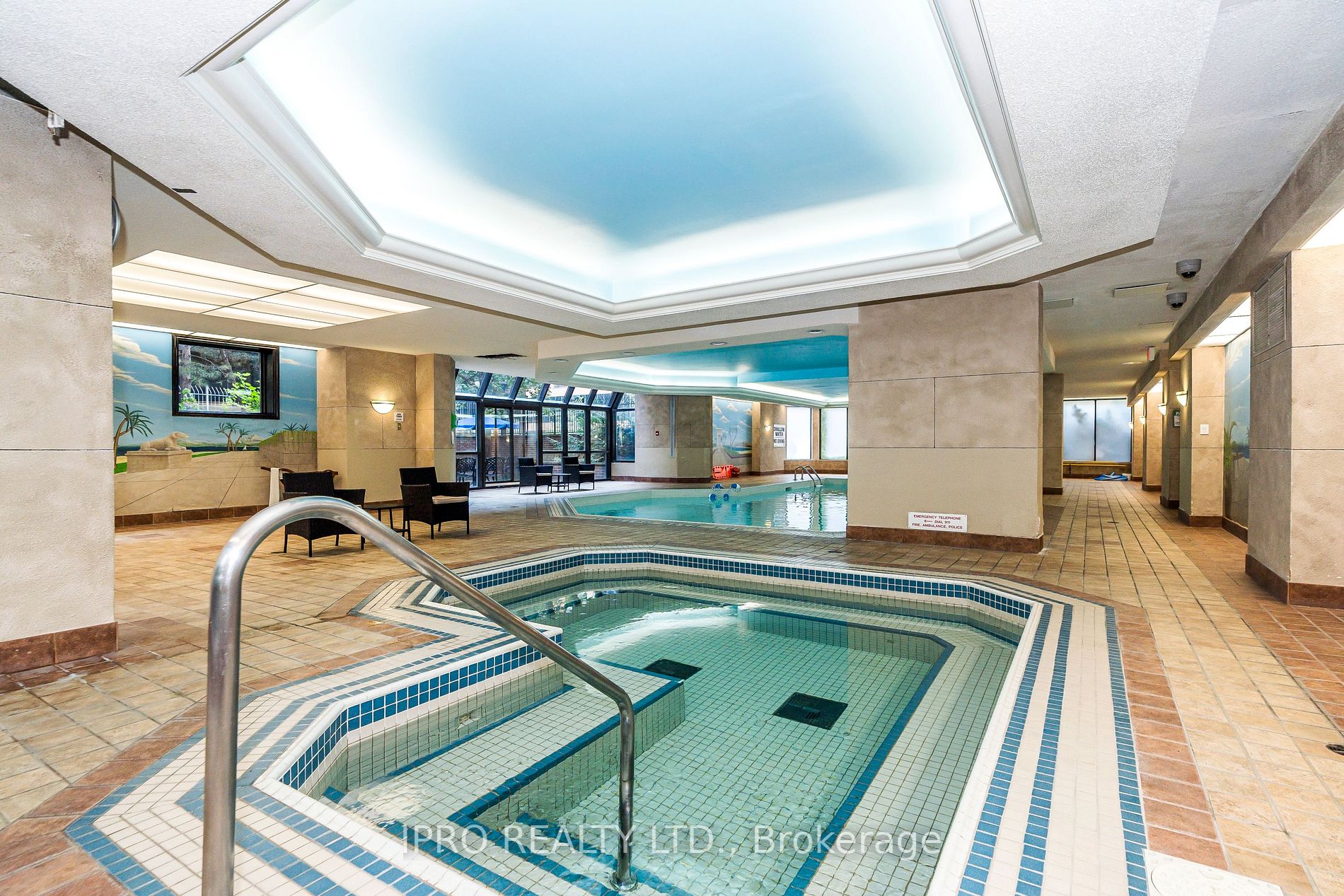 633 Bay St, #2403