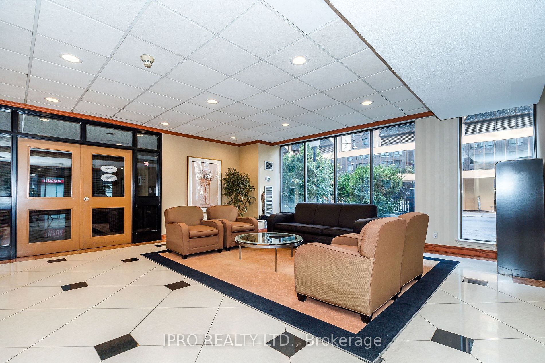 633 Bay St, #2403