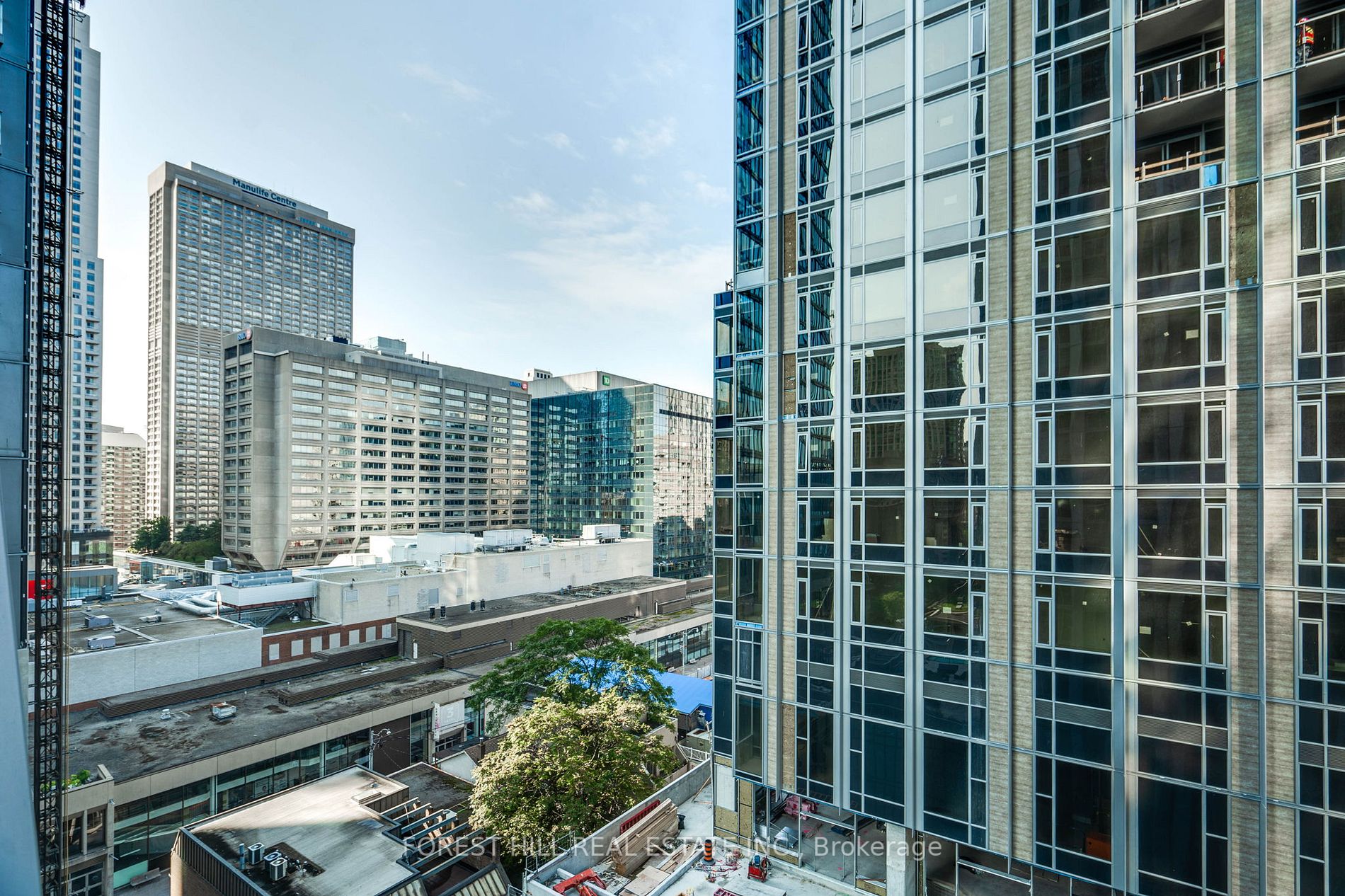 1 Yorkville Ave, #802