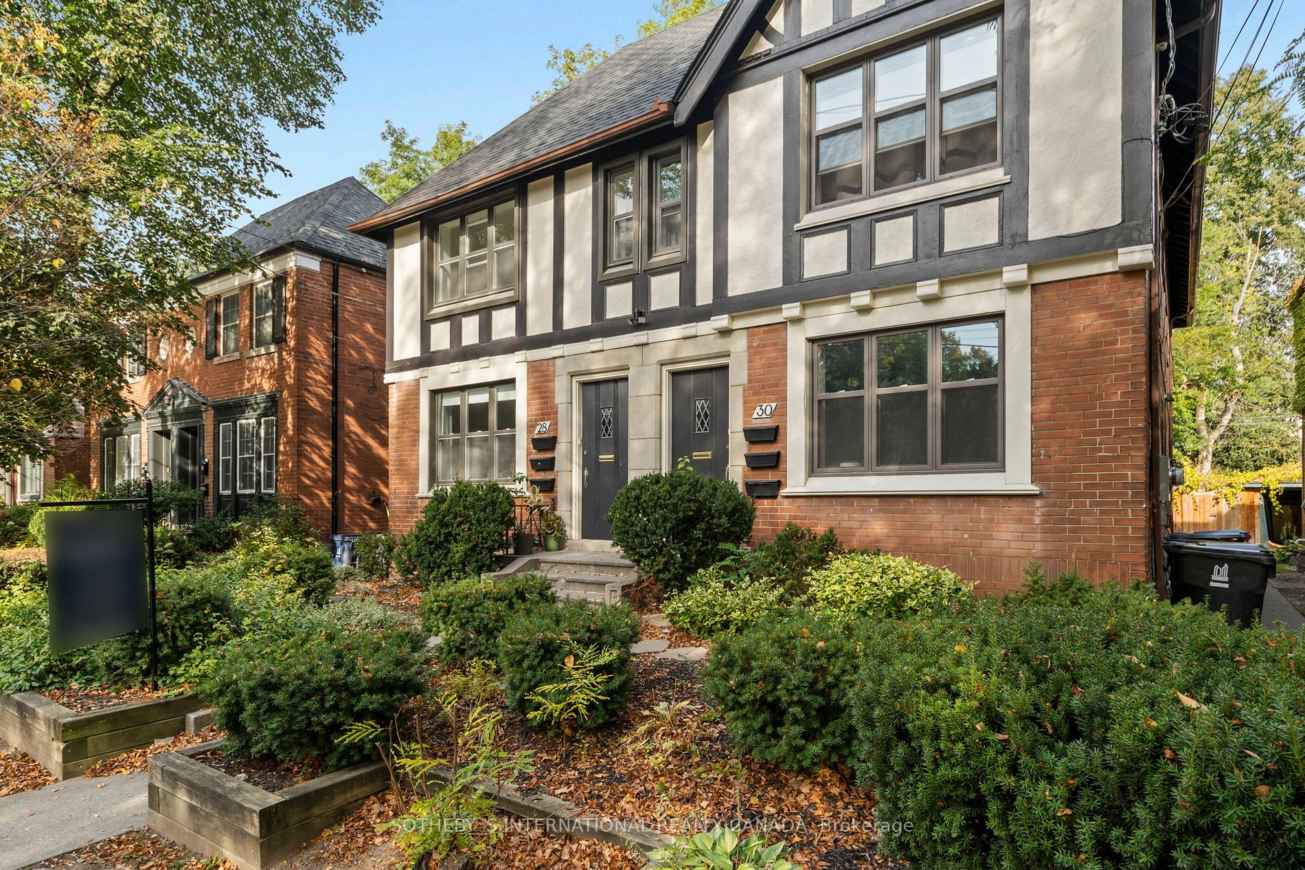 28 Strathgowan Ave, #Upper