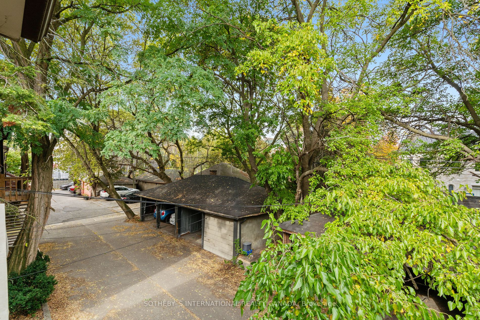 28 Strathgowan Ave, #Upper