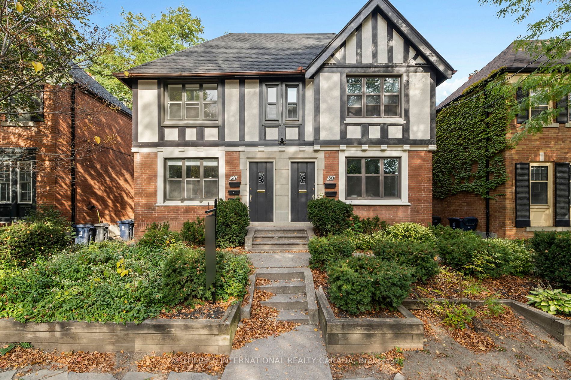 28 Strathgowan Ave, #Upper