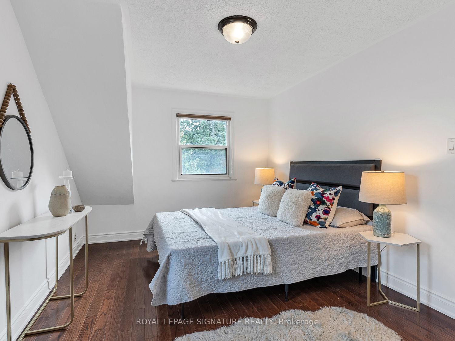 26 Craigmore Cres