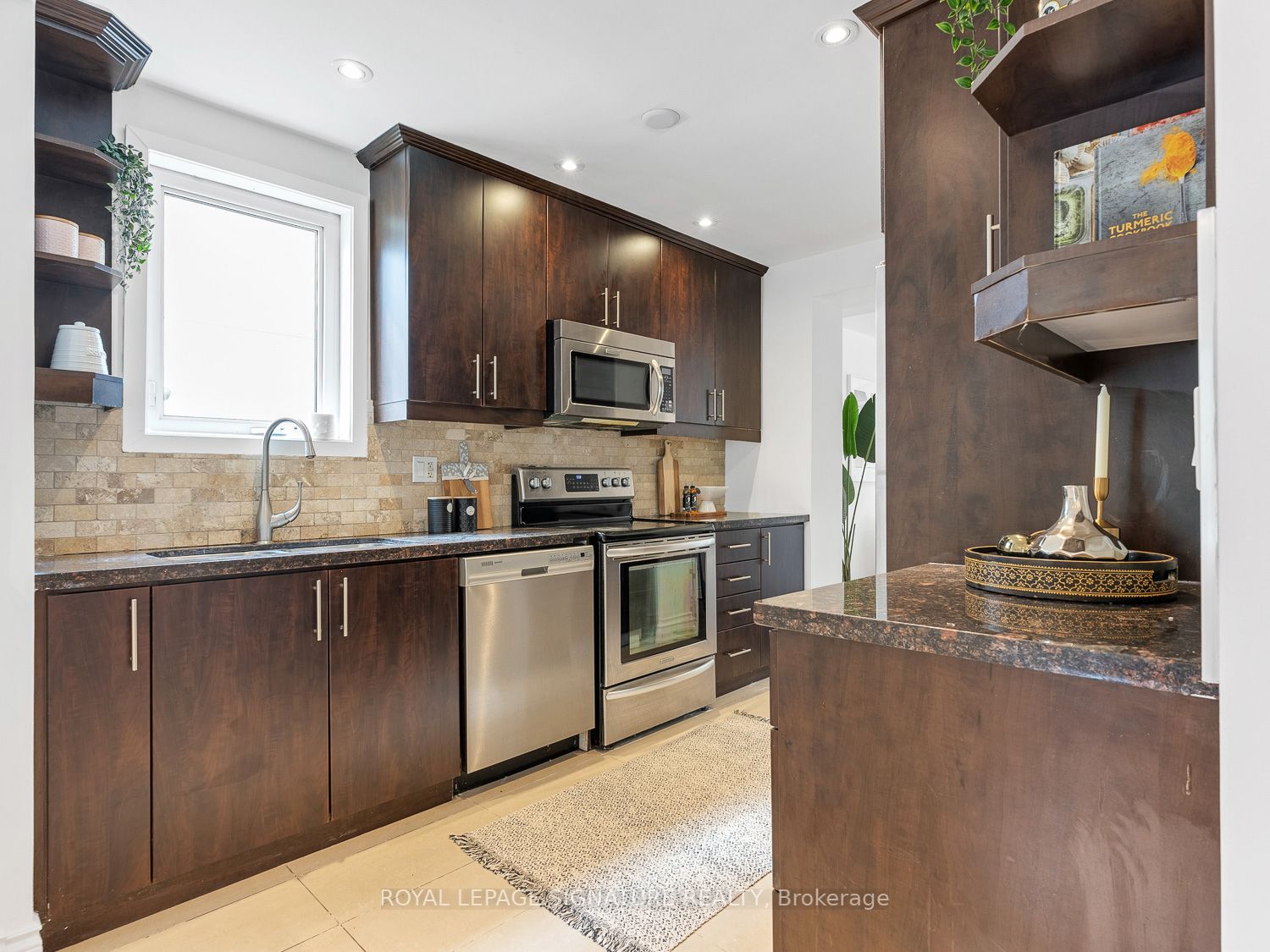 26 Craigmore Cres