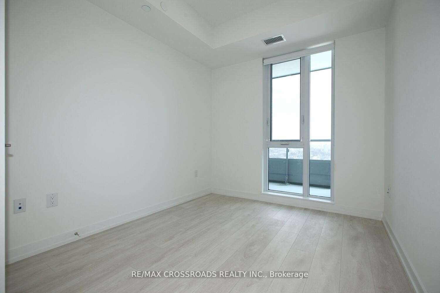 225 Sumach St, #1703