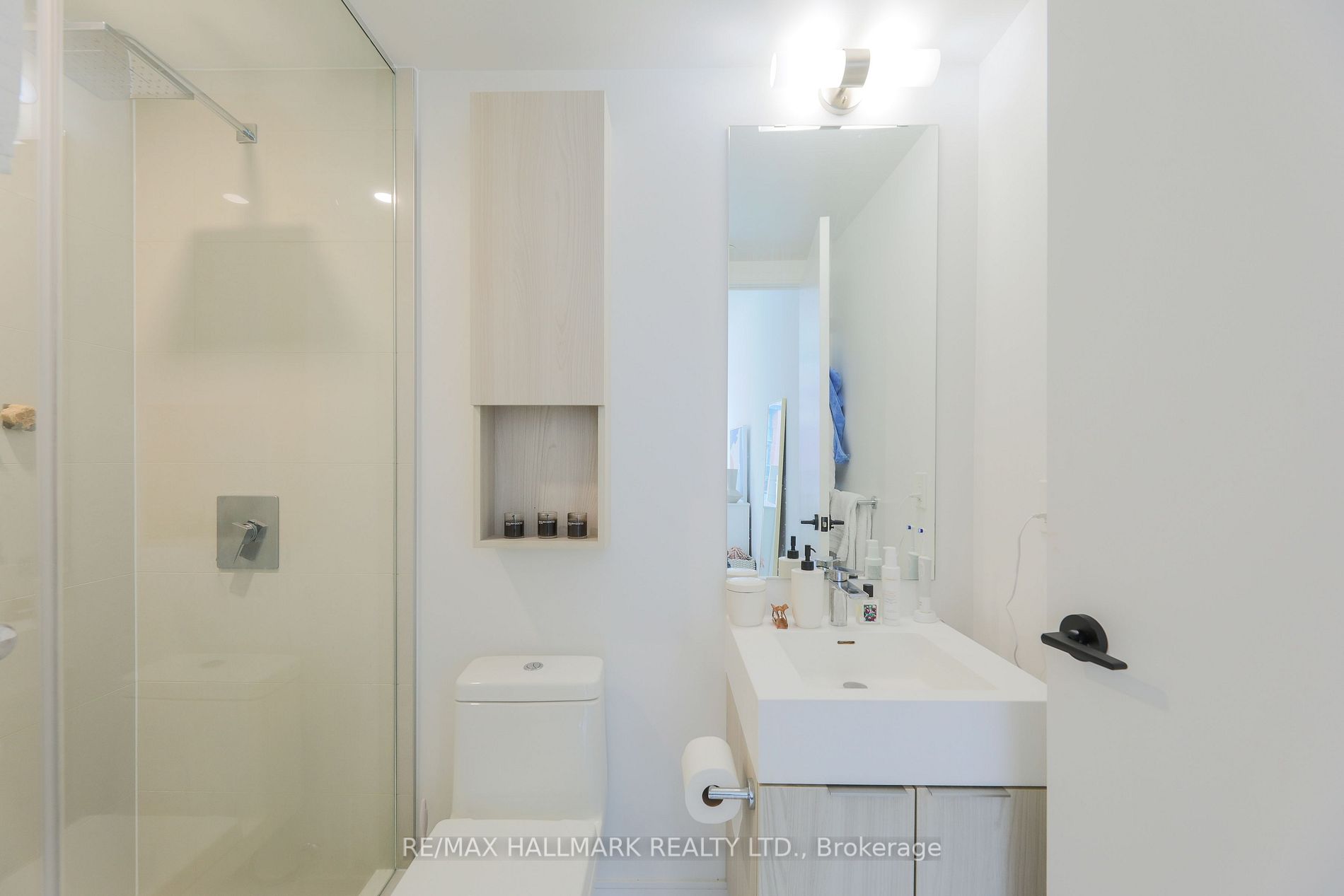 35 Rolling Mills Rd, #S449