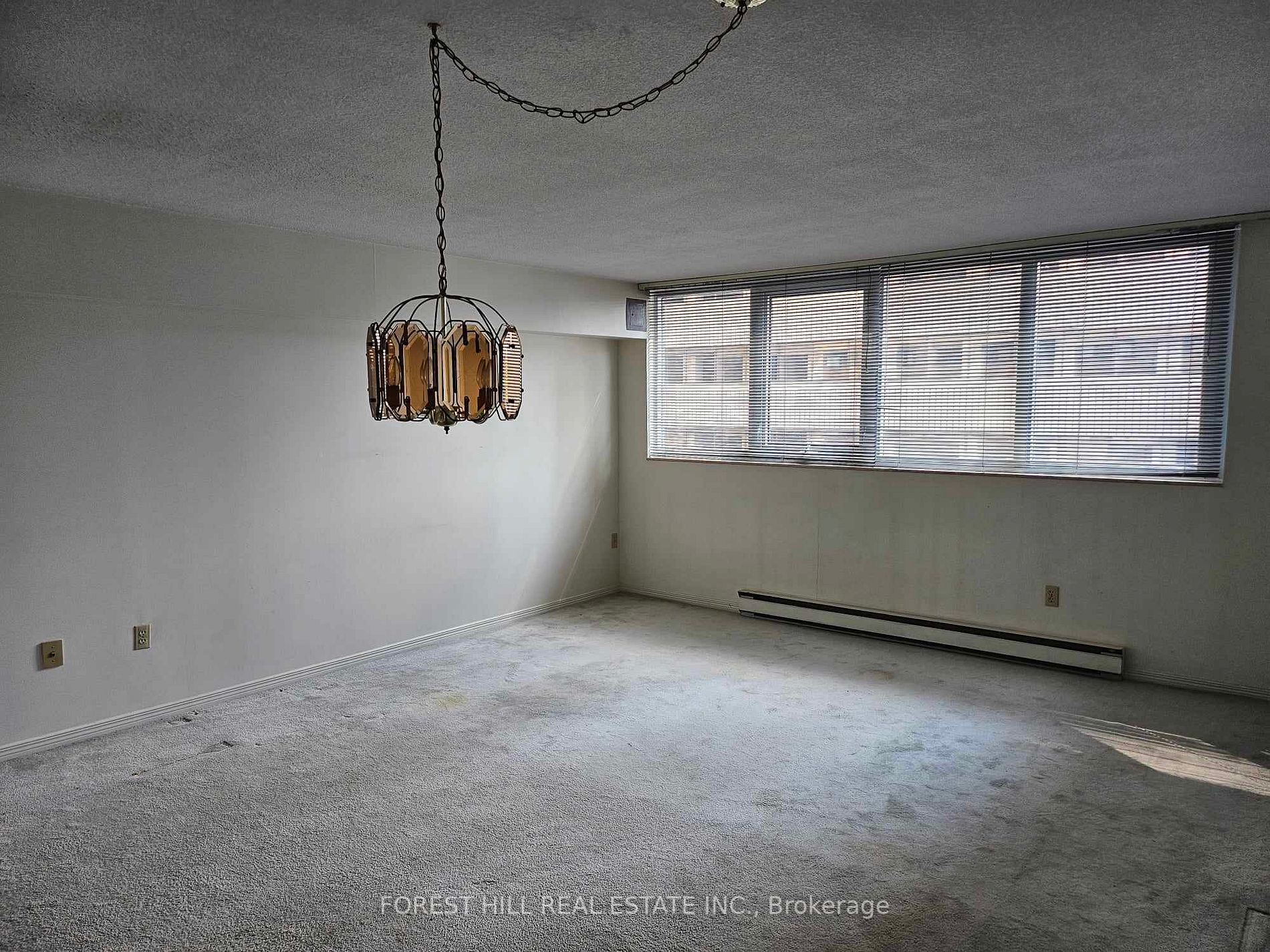 360 Bloor St E, #511