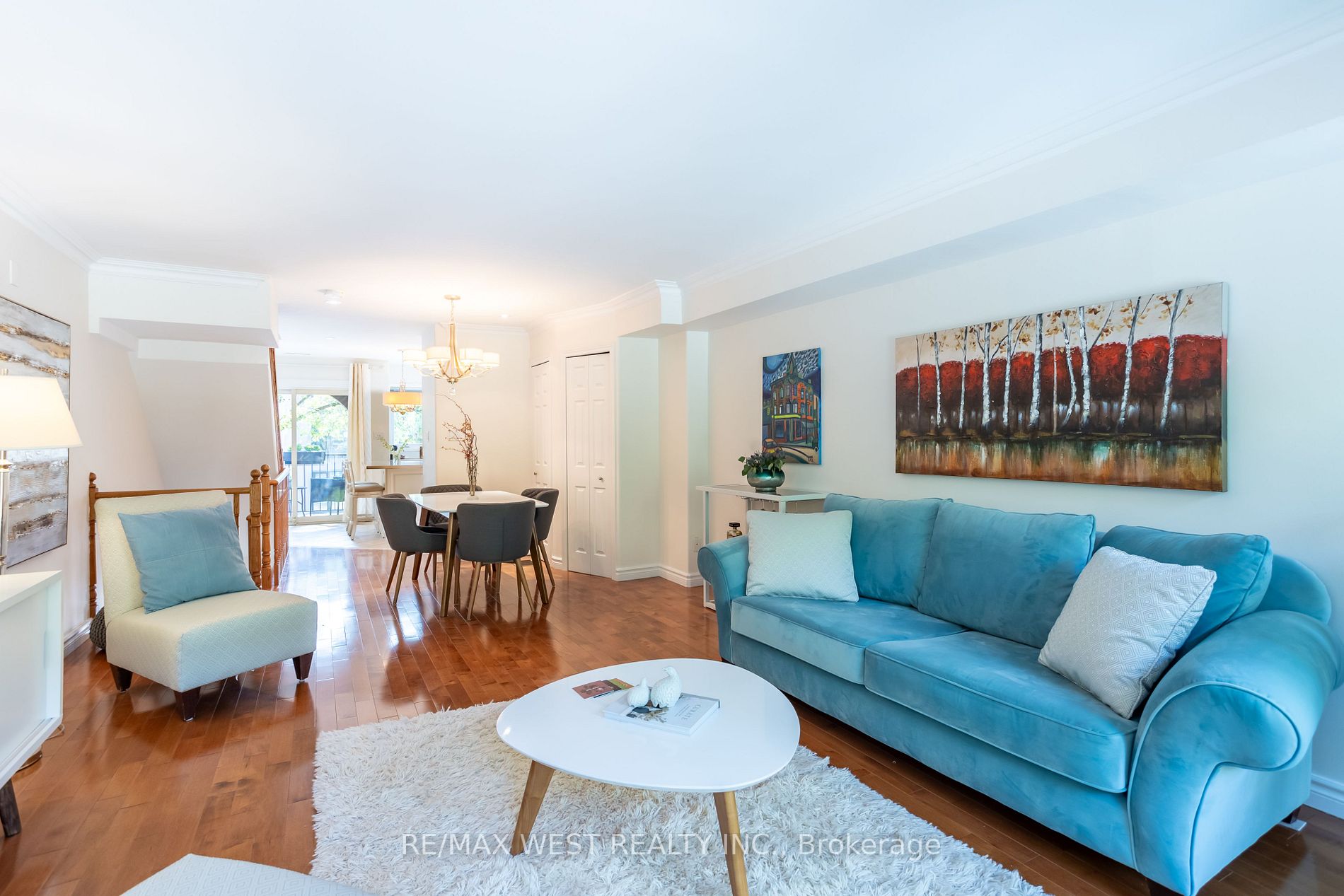 108 Dupont St