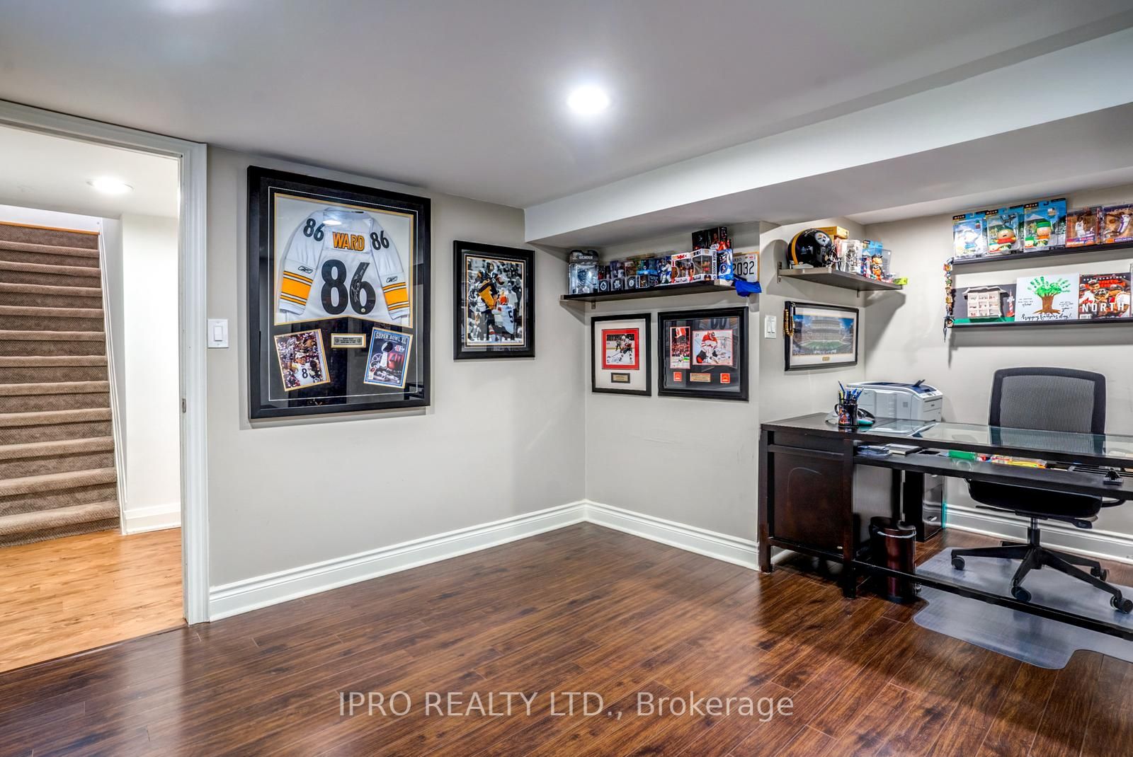 15 Tufton Cres
