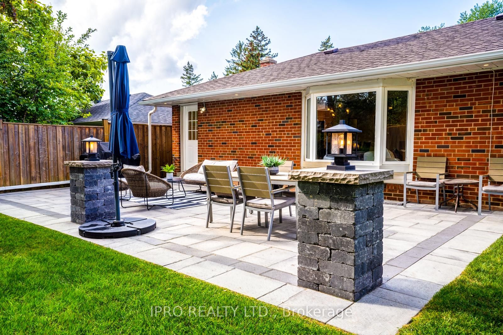 15 Tufton Cres