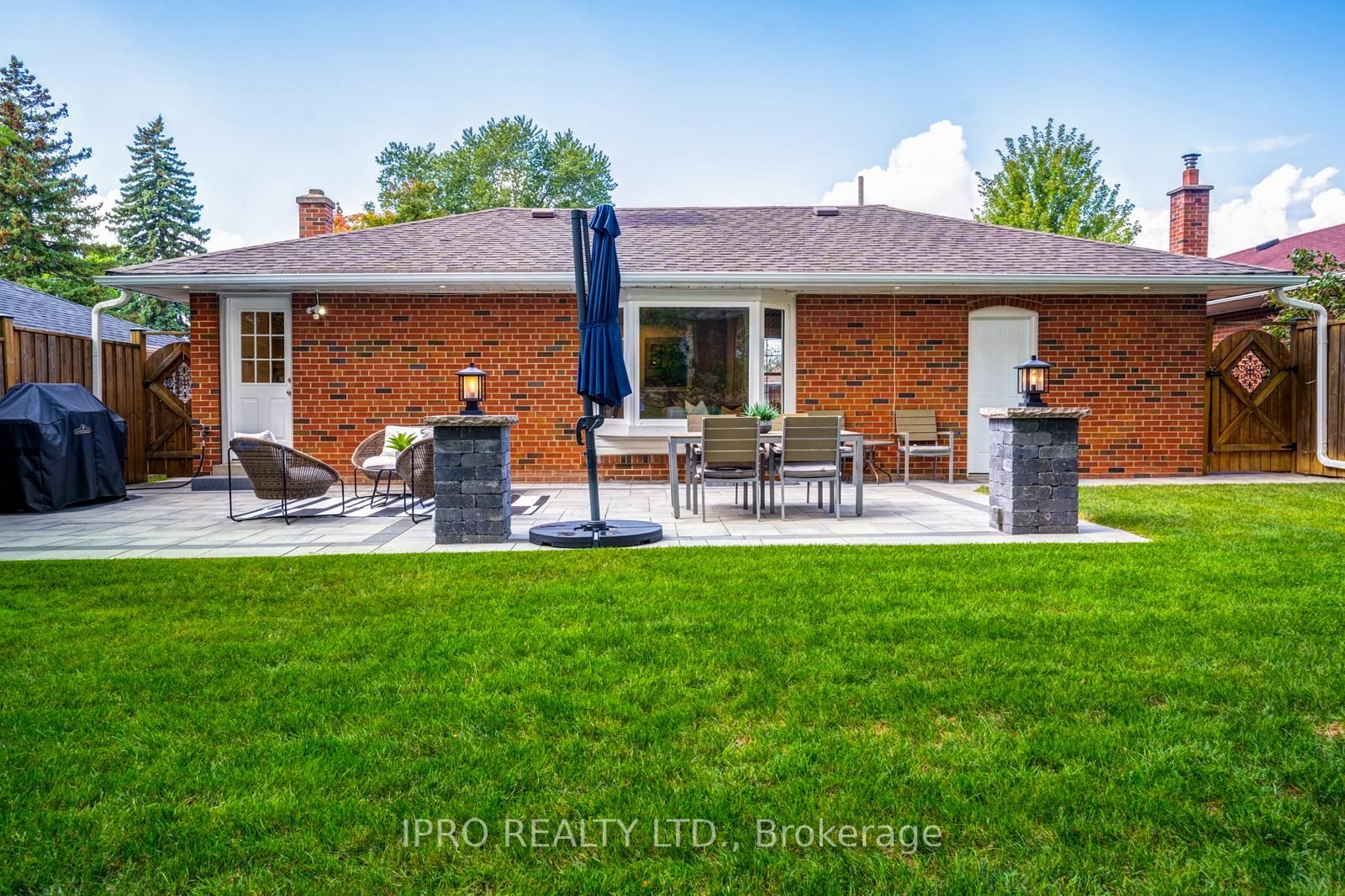 15 Tufton Cres