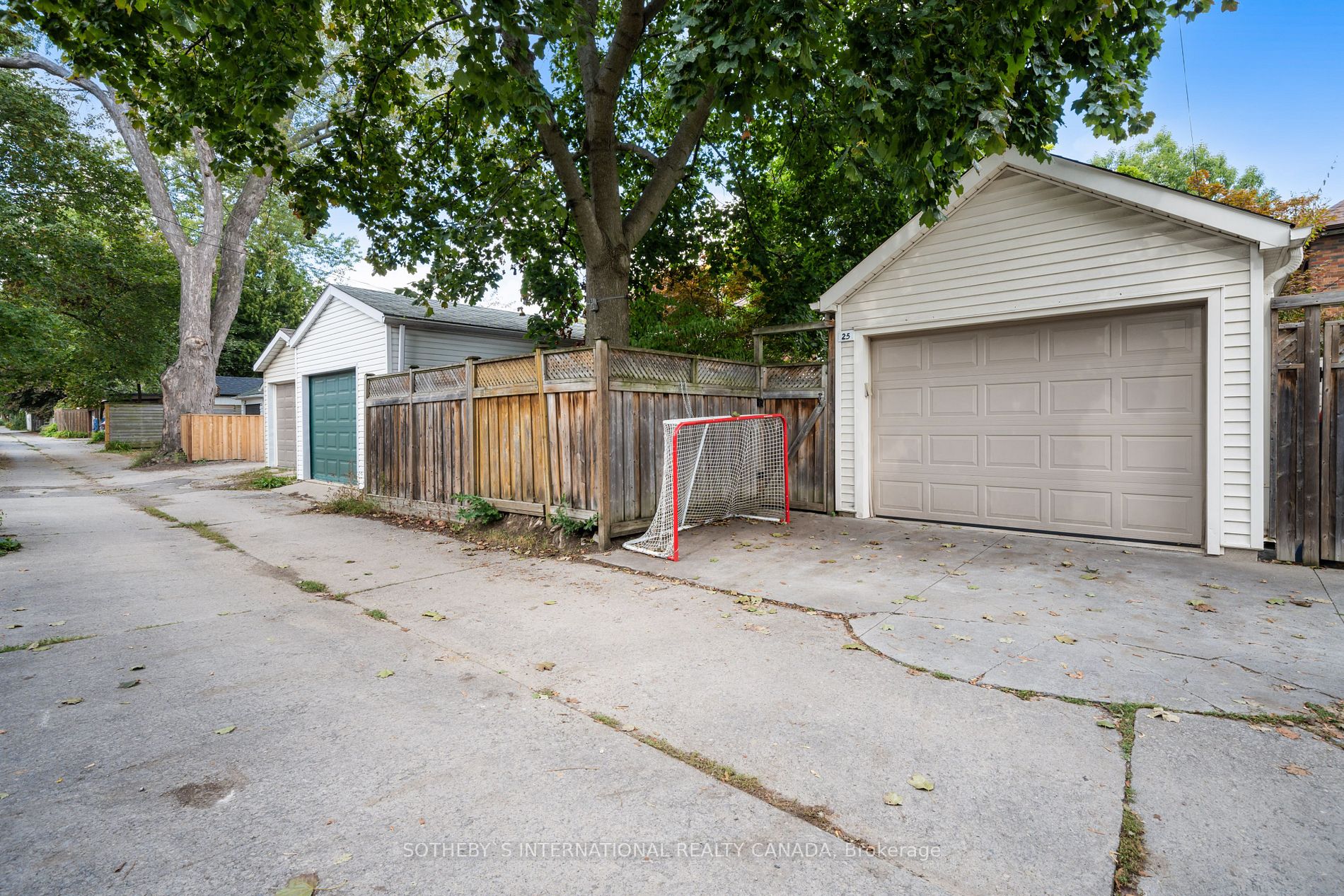 25 Cranbrooke Ave