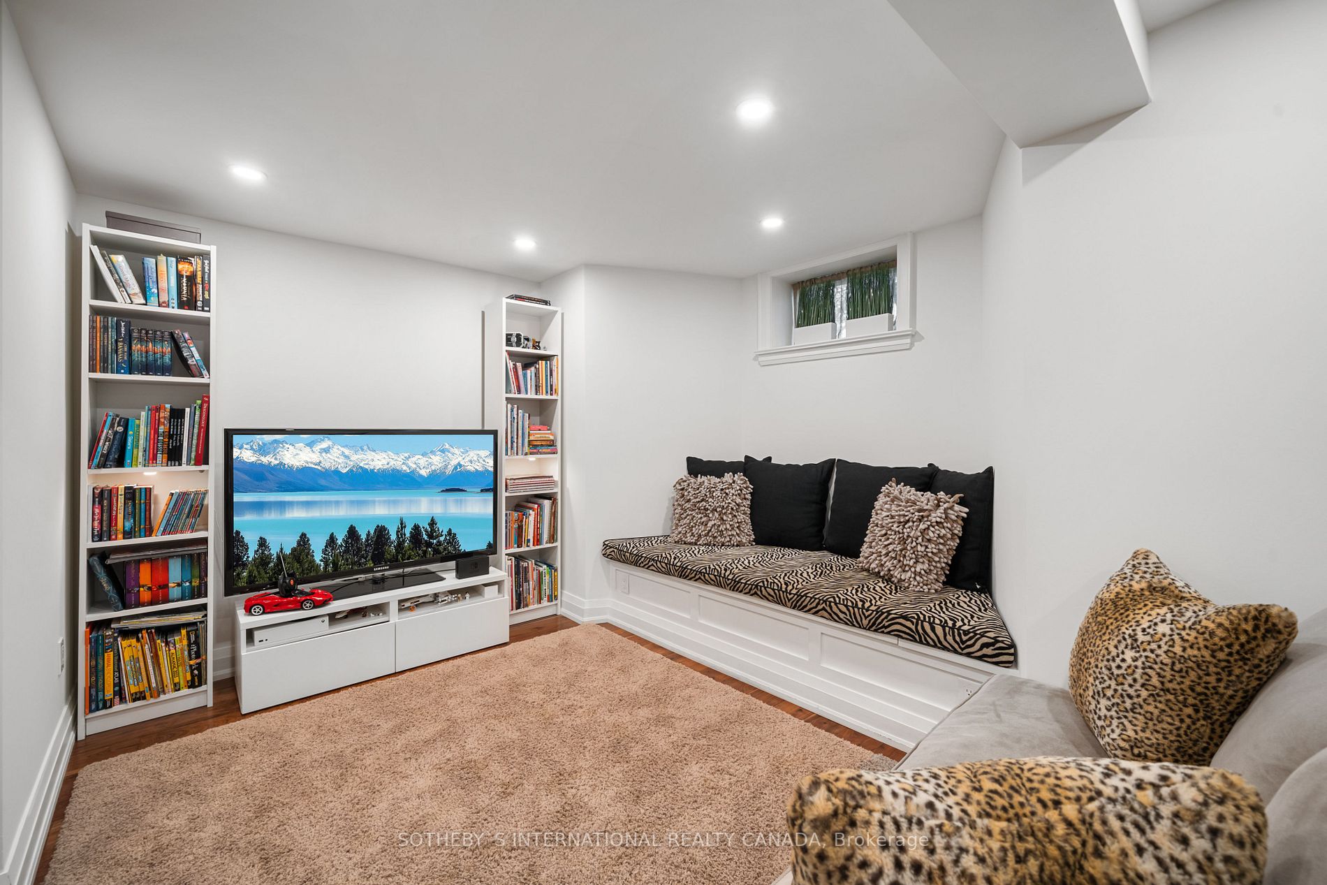 25 Cranbrooke Ave