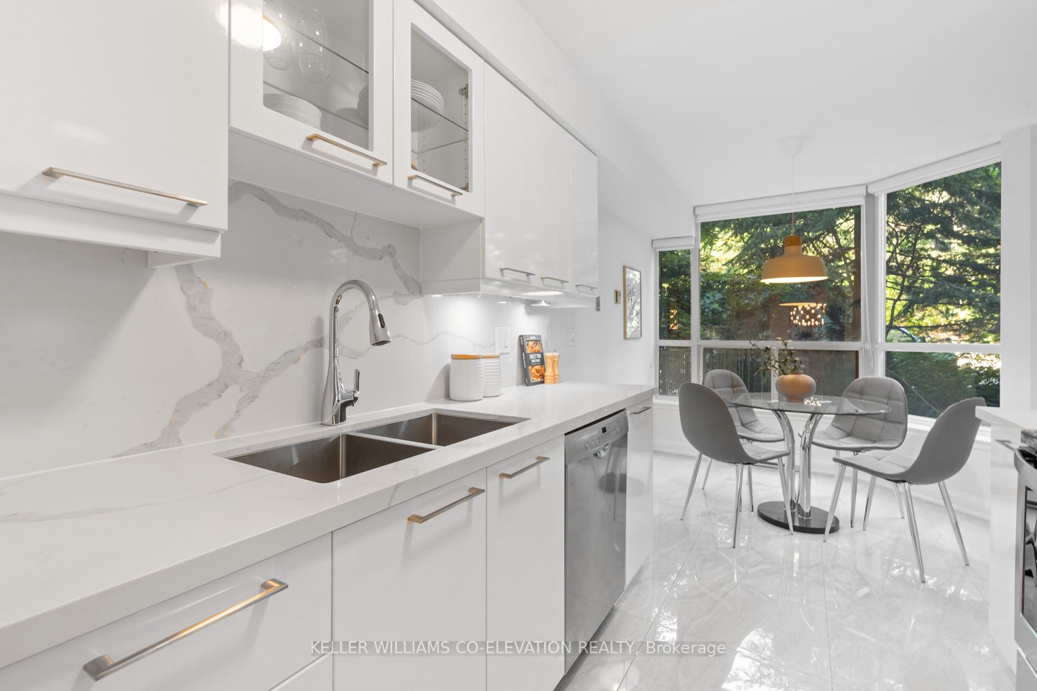 3800 Yonge St, #103