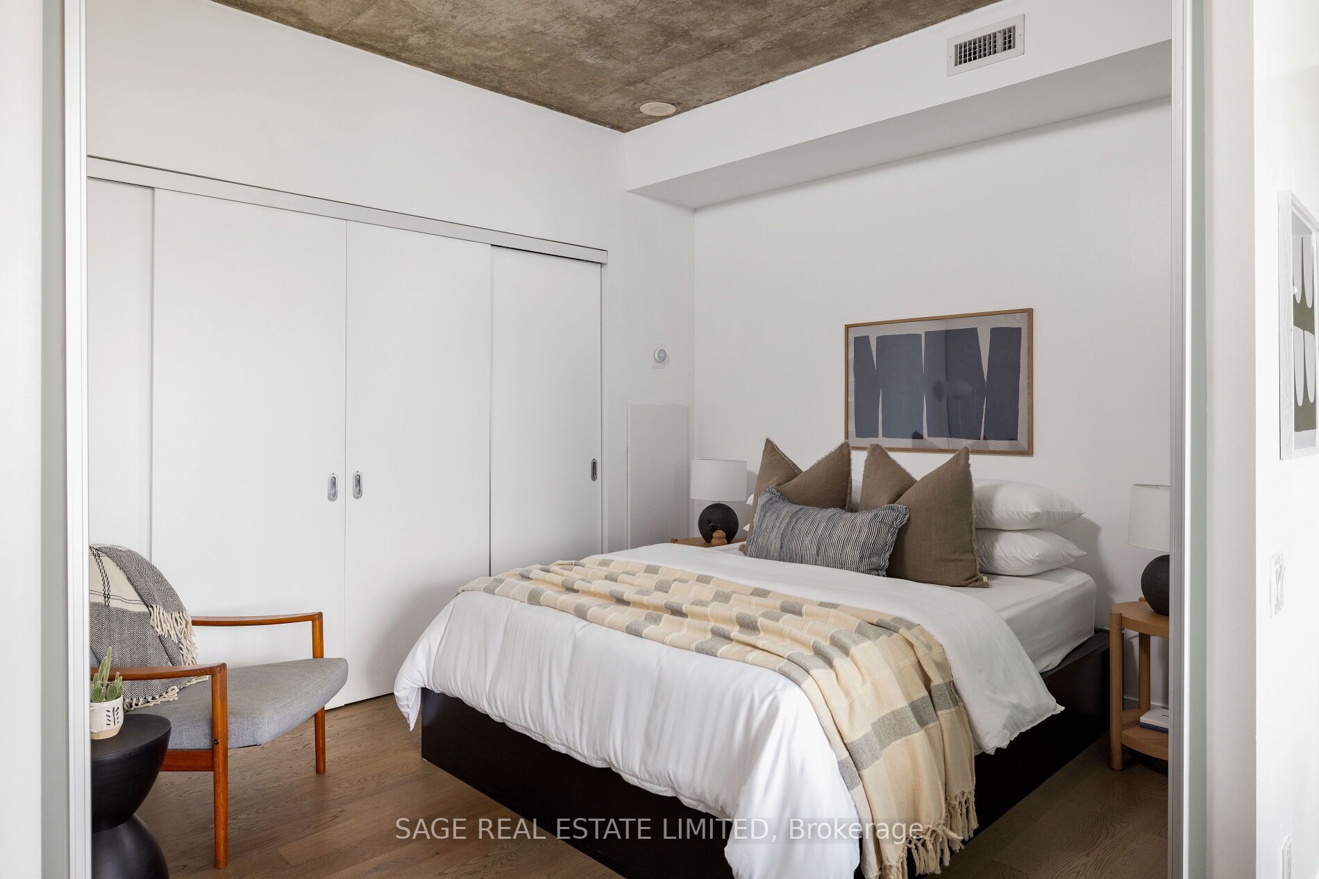 318 King St E, #1101