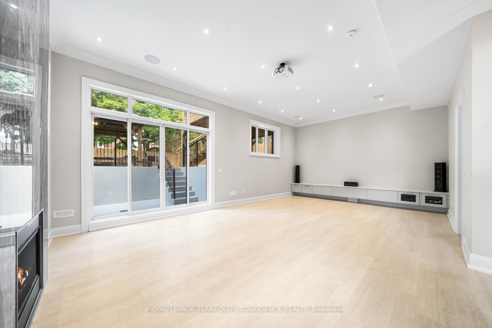 222 Elmhurst Ave