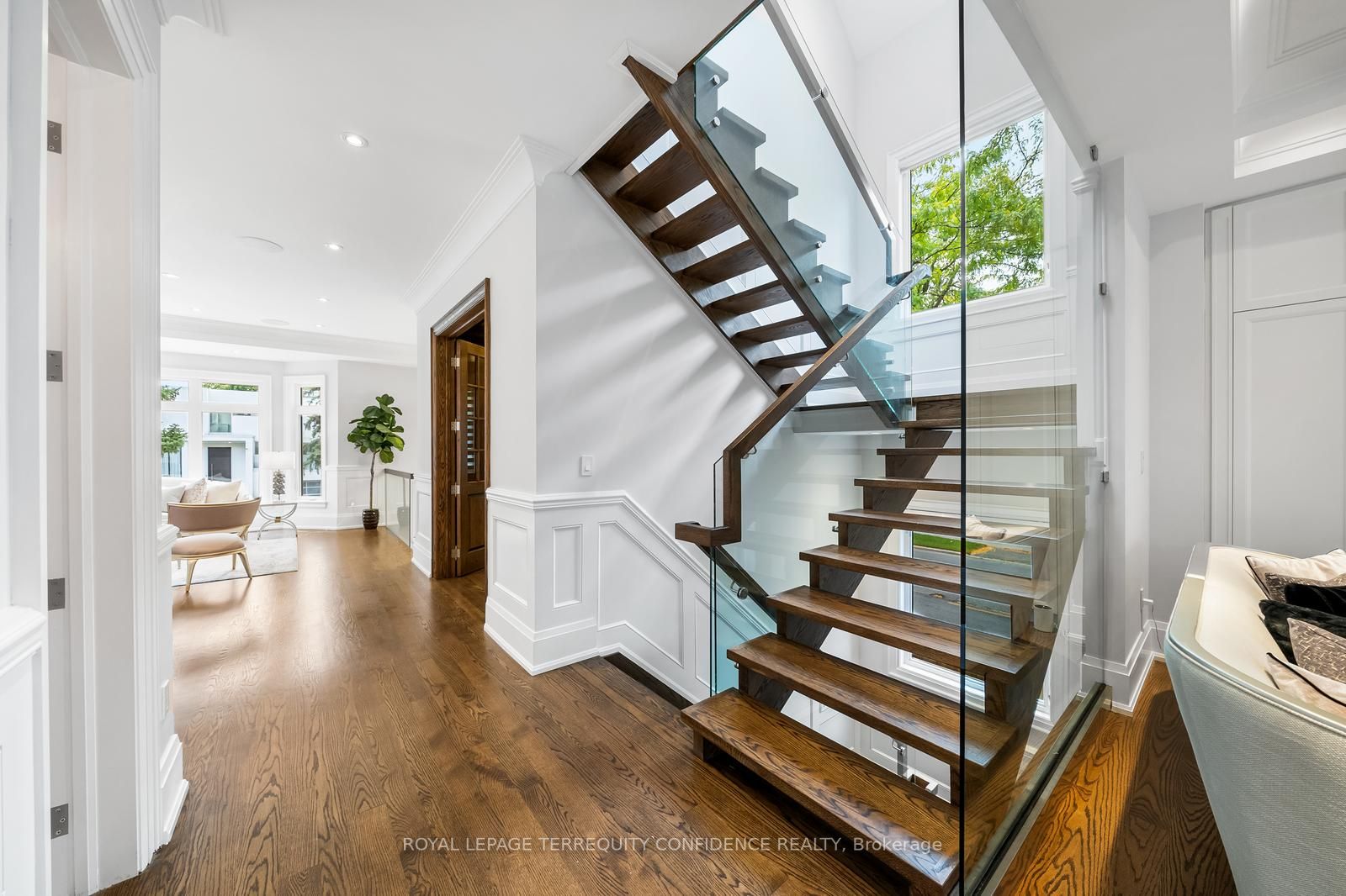 222 Elmhurst Ave