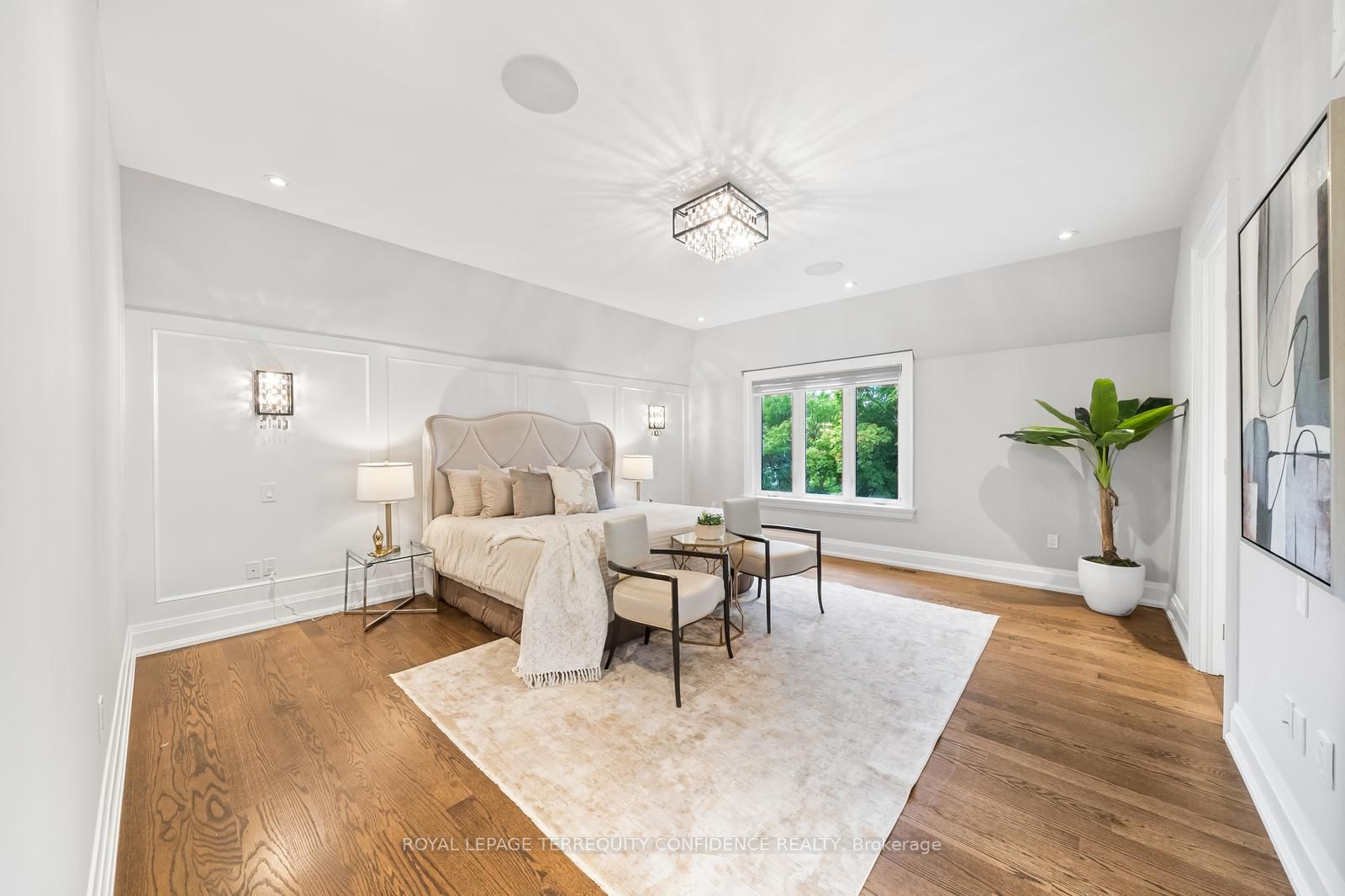 222 Elmhurst Ave