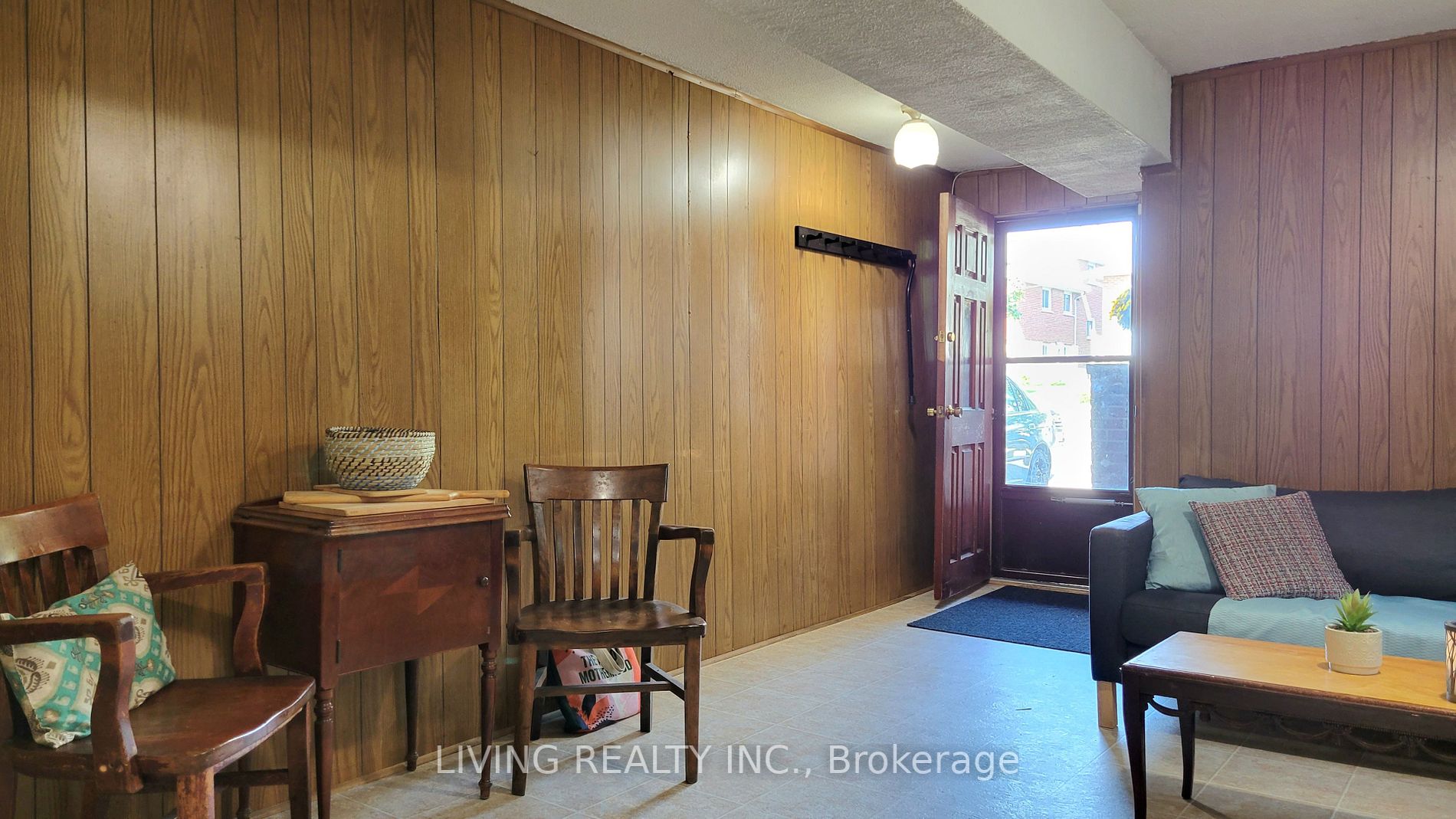 13 Pawnee Avenue