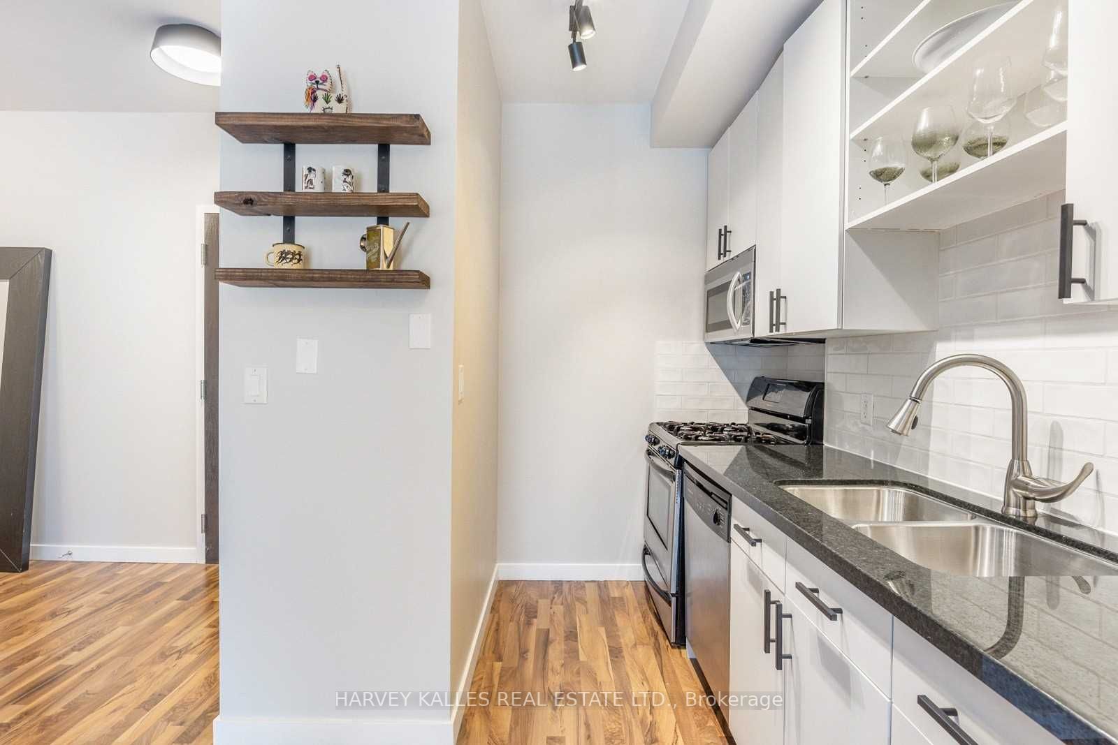 1 Shaw St, #211