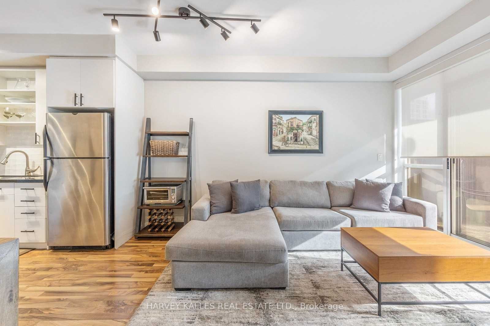 1 Shaw St, #211