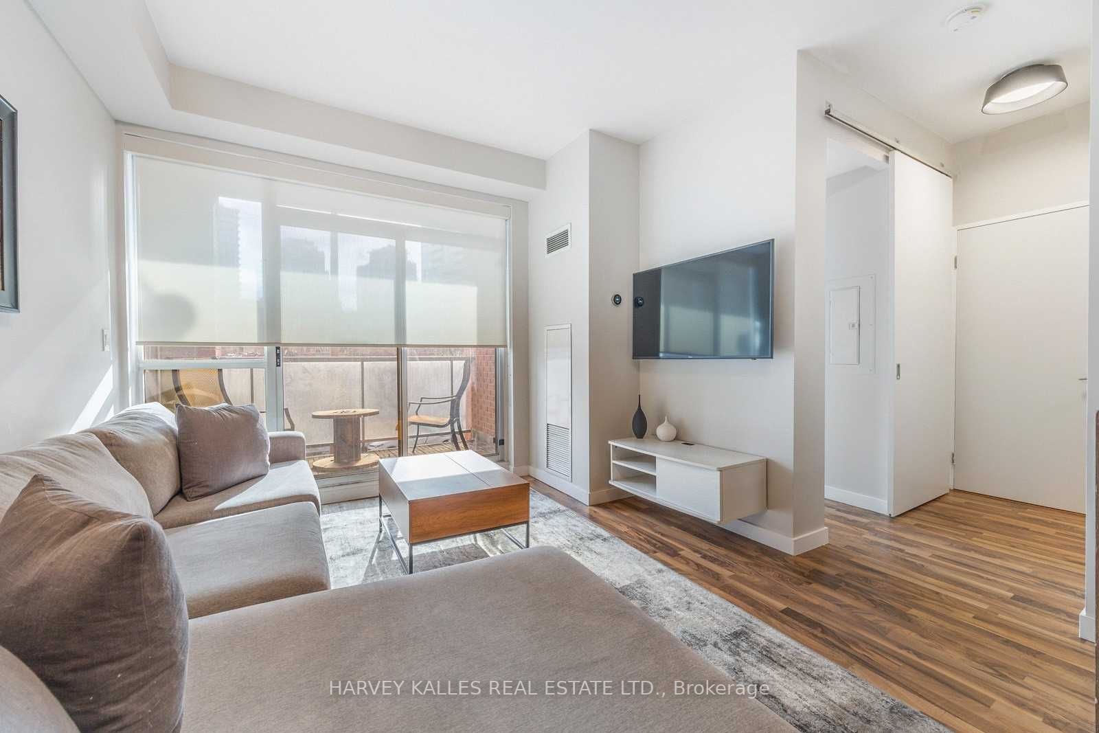 1 Shaw St, #211