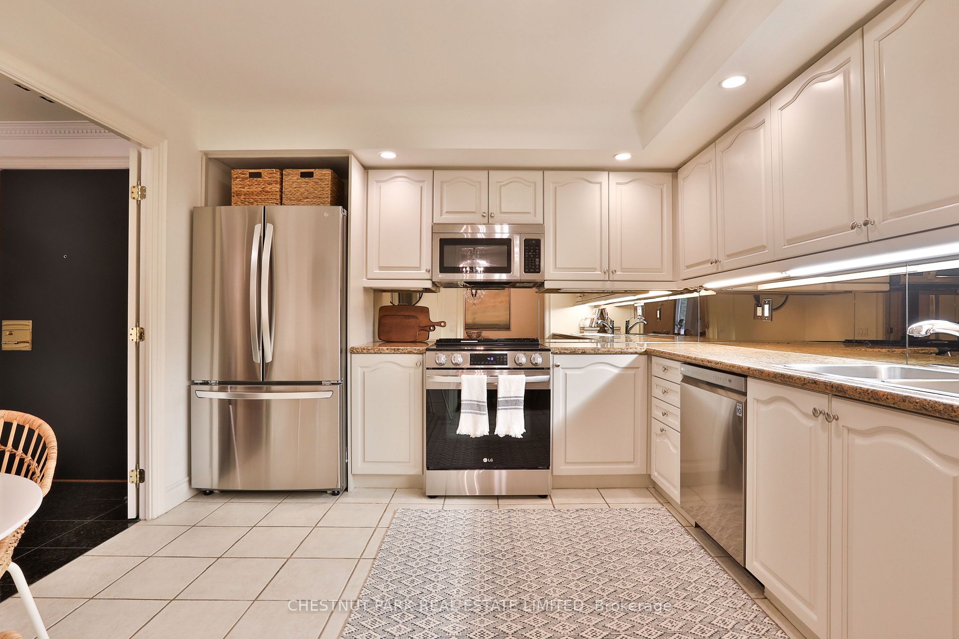 3600 Yonge St, #438