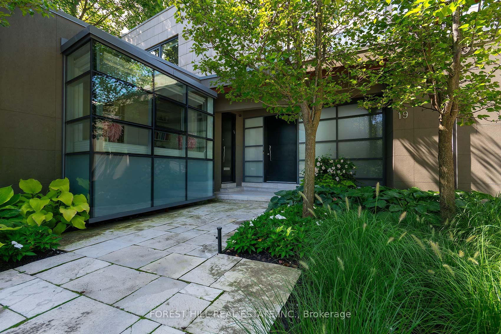 19 Alderbrook Dr