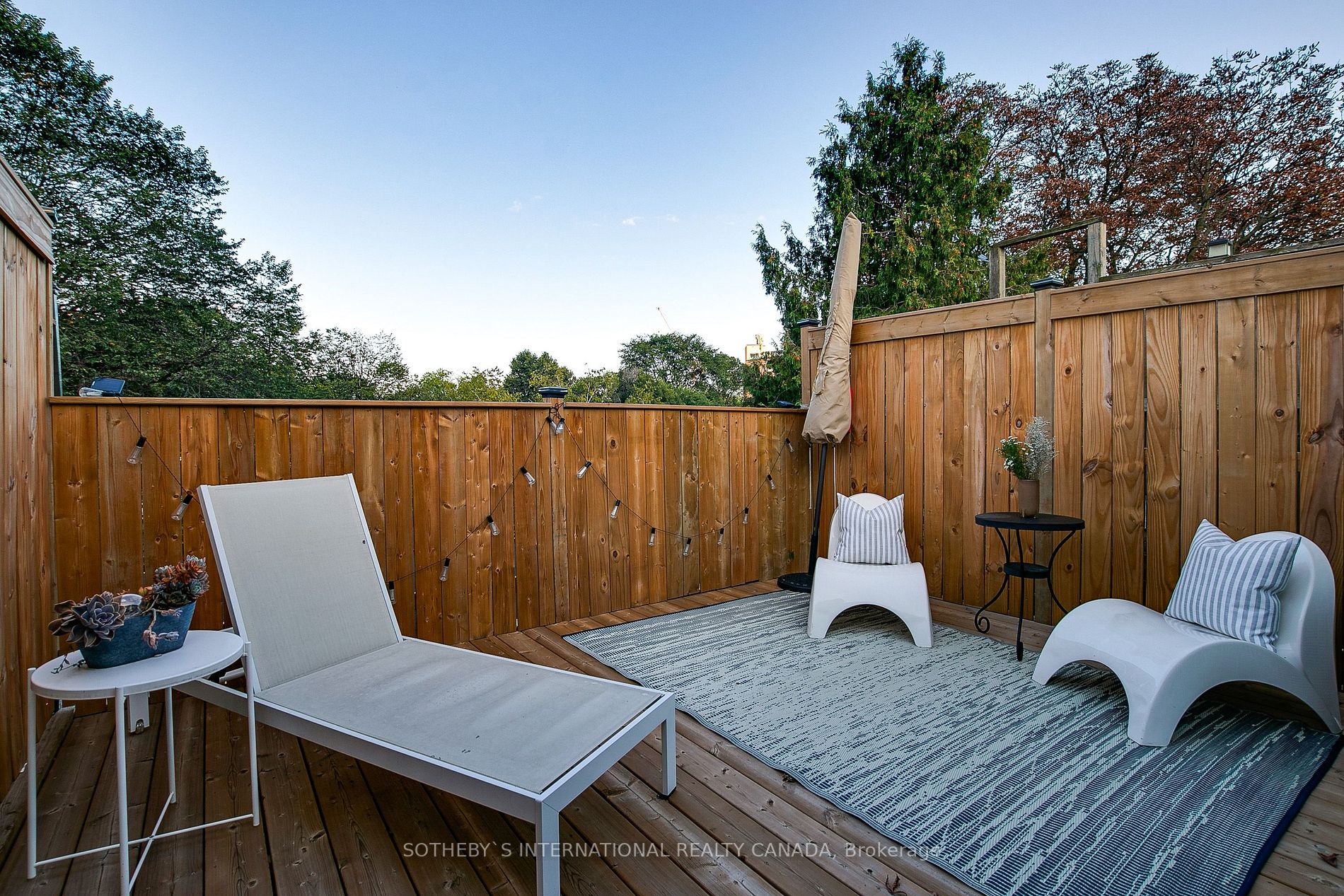 125 Seaton St