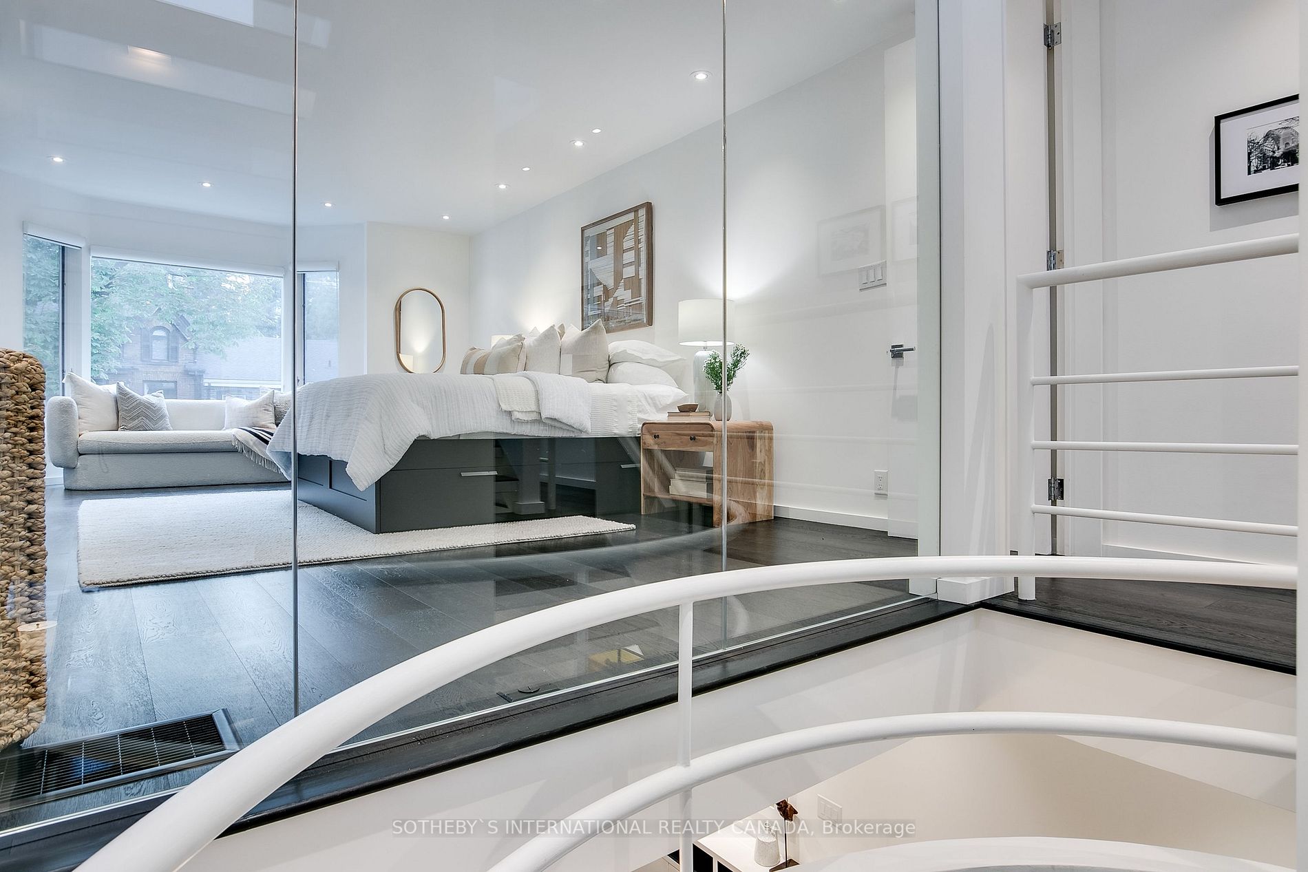 125 Seaton St