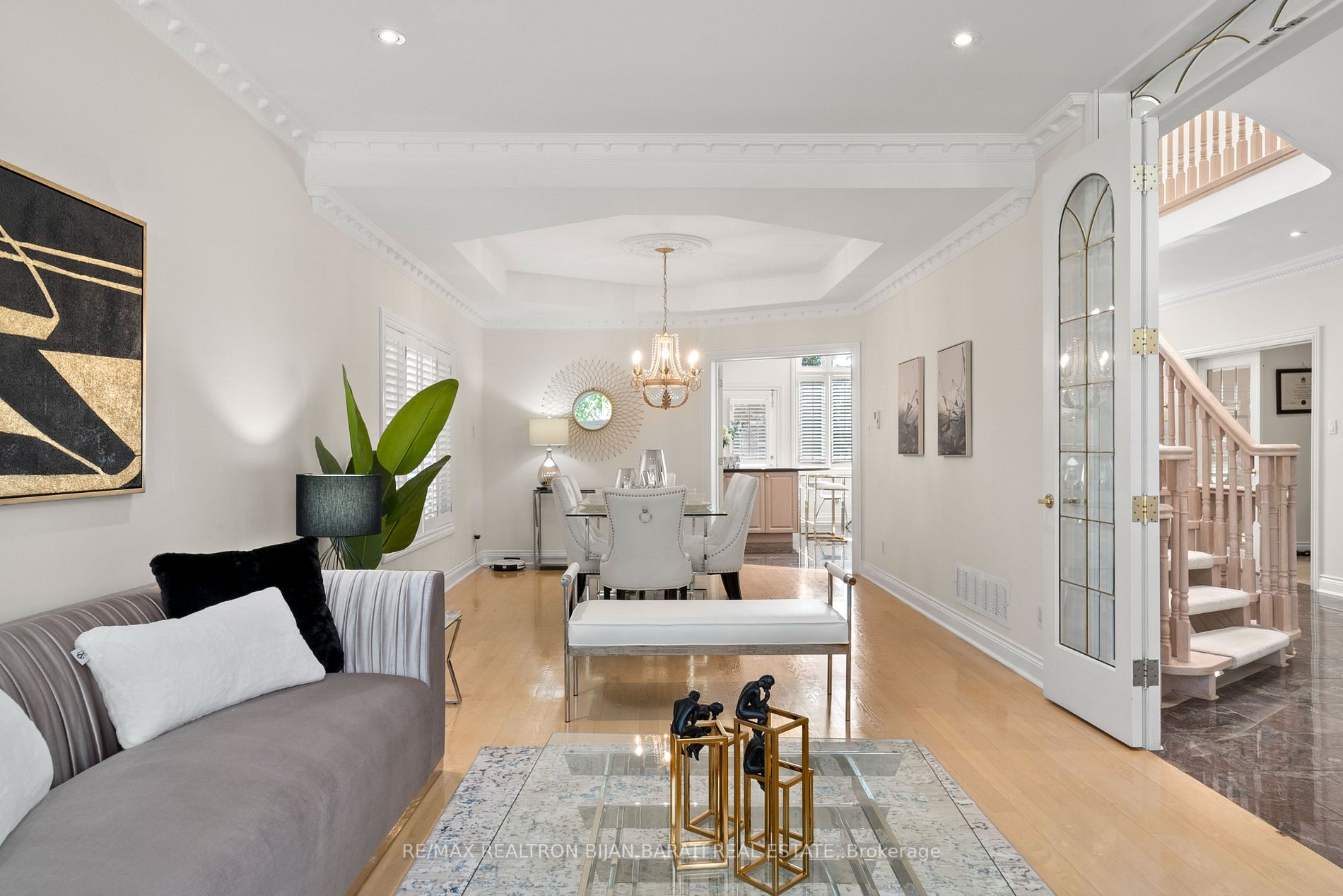 391 Empress Ave