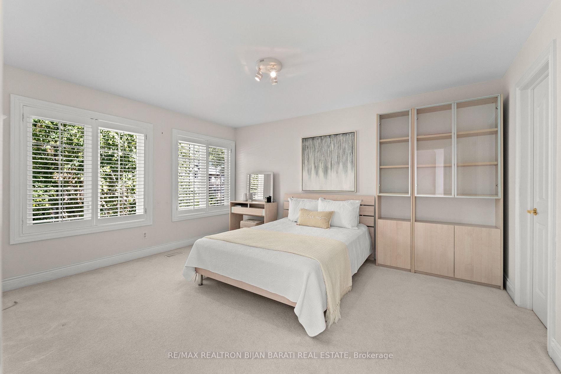 391 Empress Ave