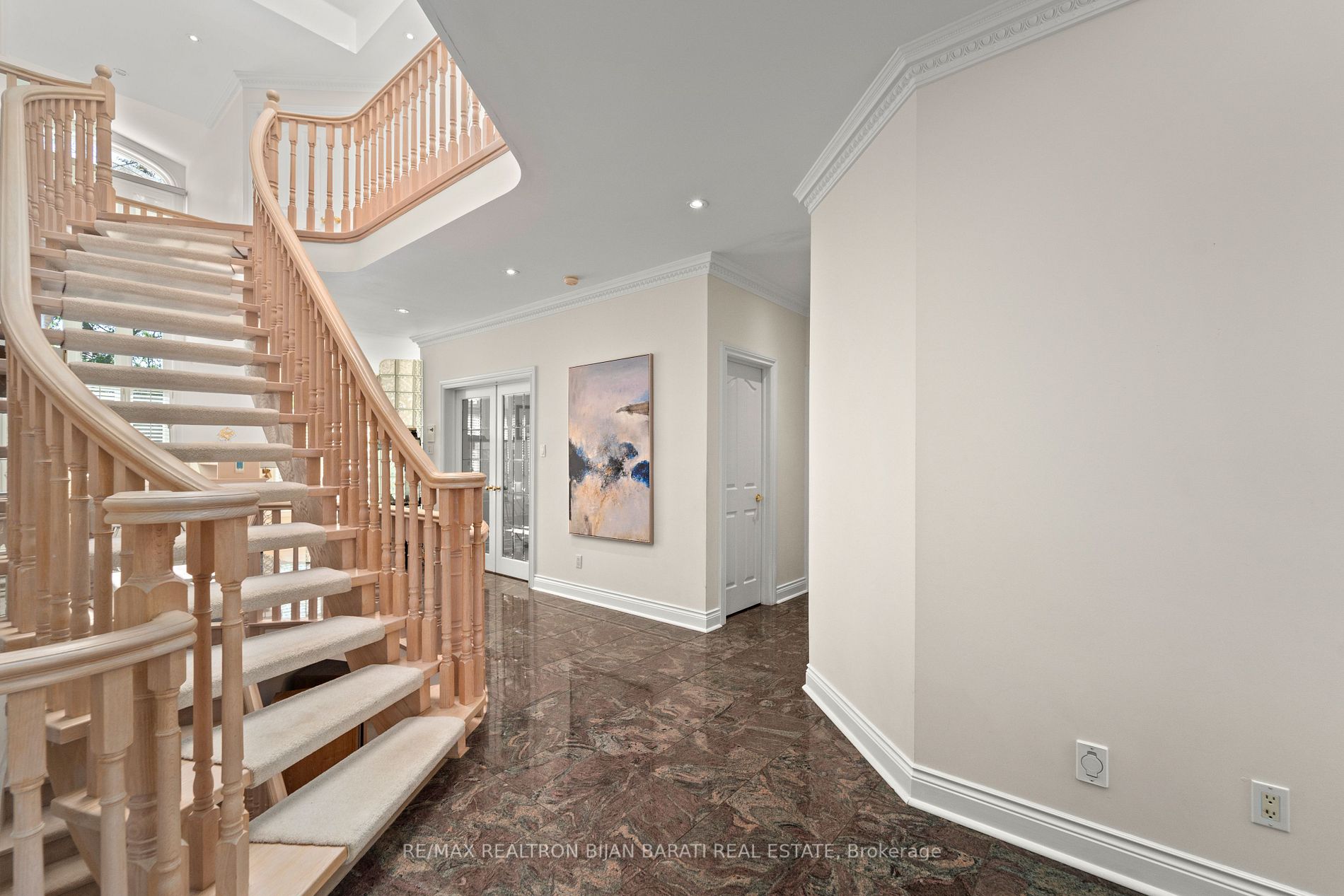 391 Empress Ave