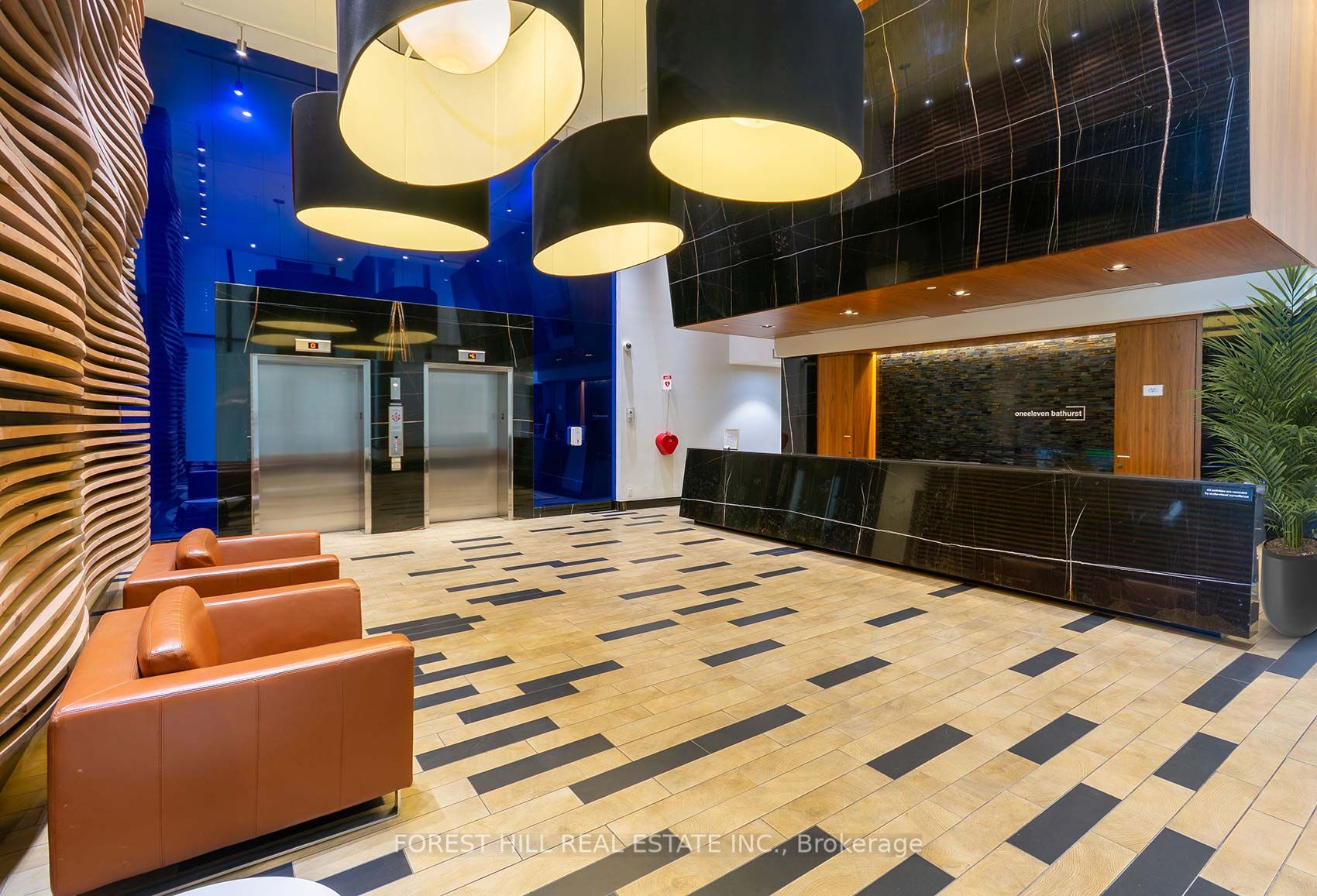 111 Bathurst St, #512