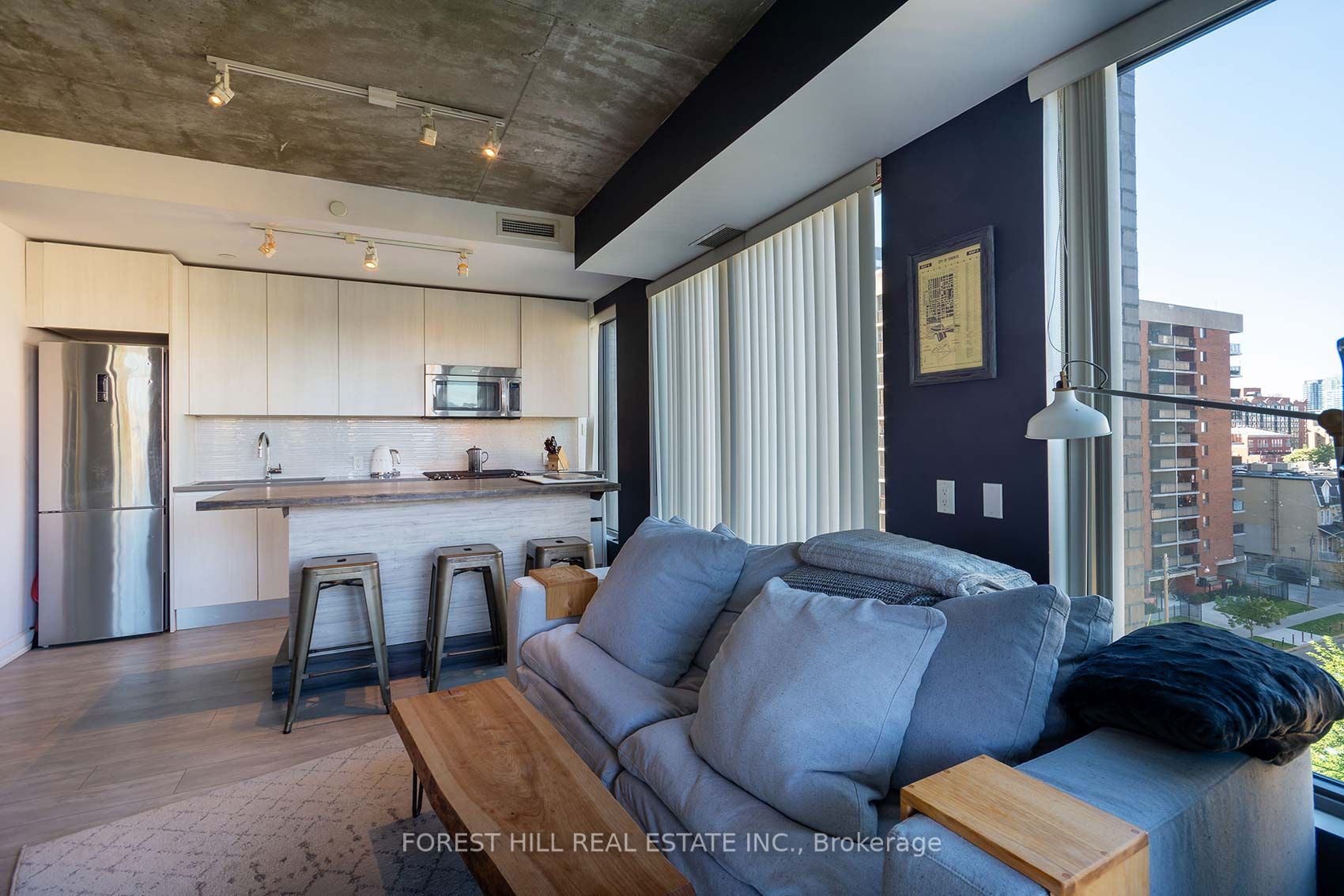 111 Bathurst St, #512