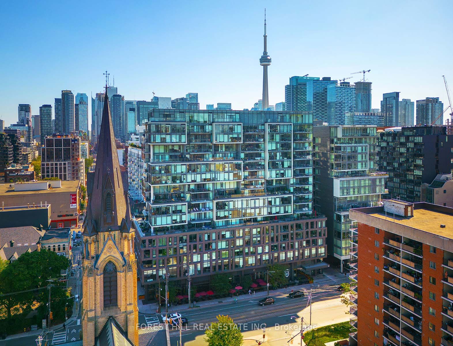 111 Bathurst St, #512