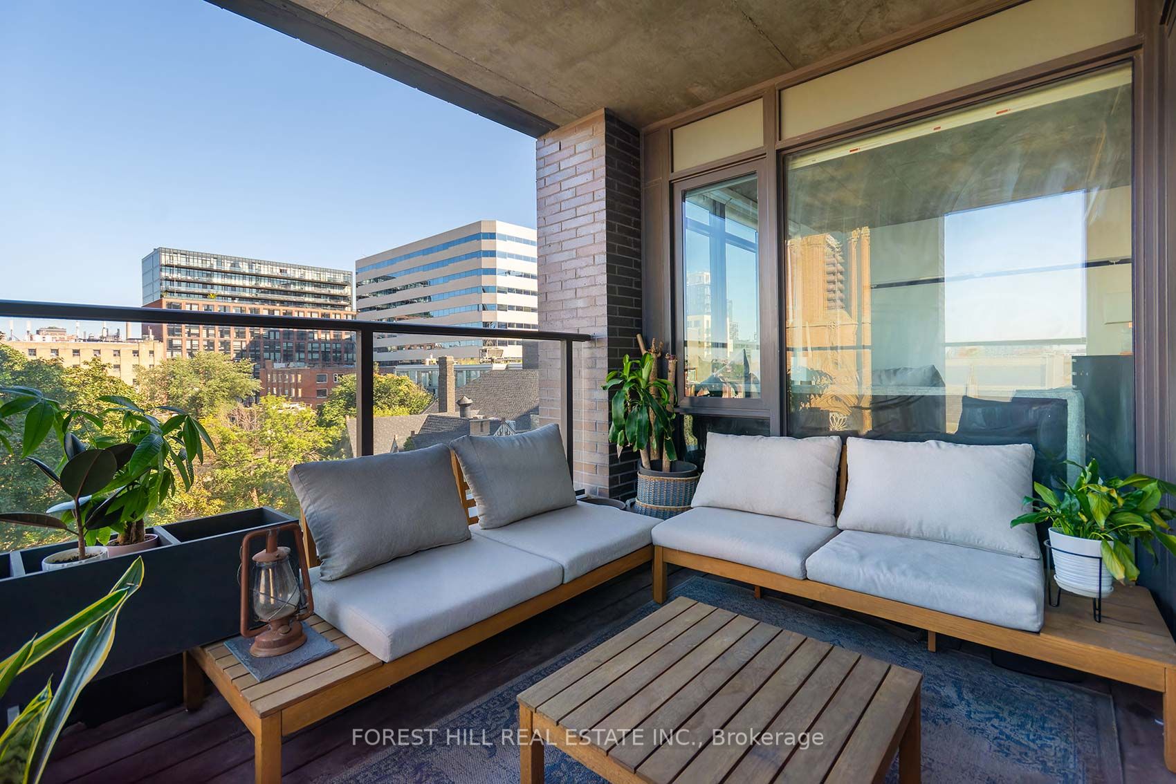 111 Bathurst St, #512