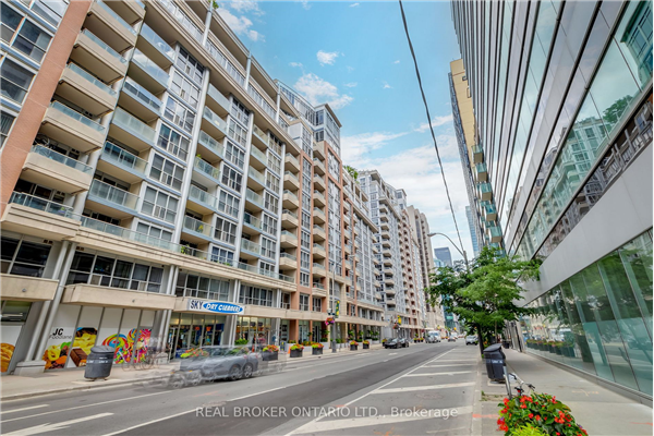 250 Wellington St W, Toronto