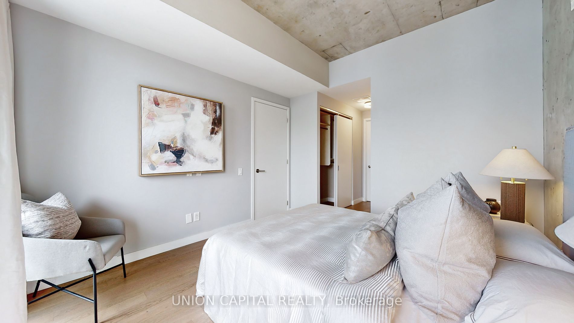 25 Stafford St, #904