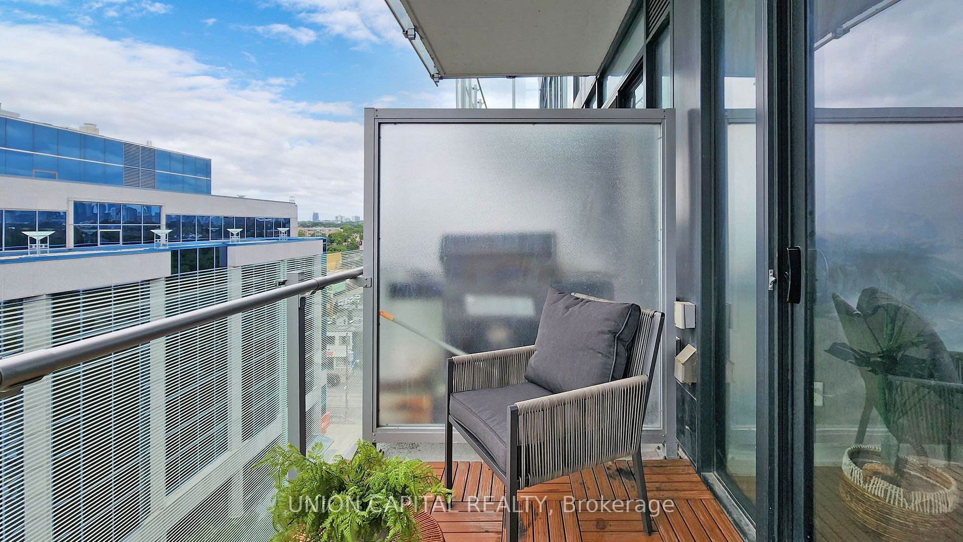 25 Stafford St, #904