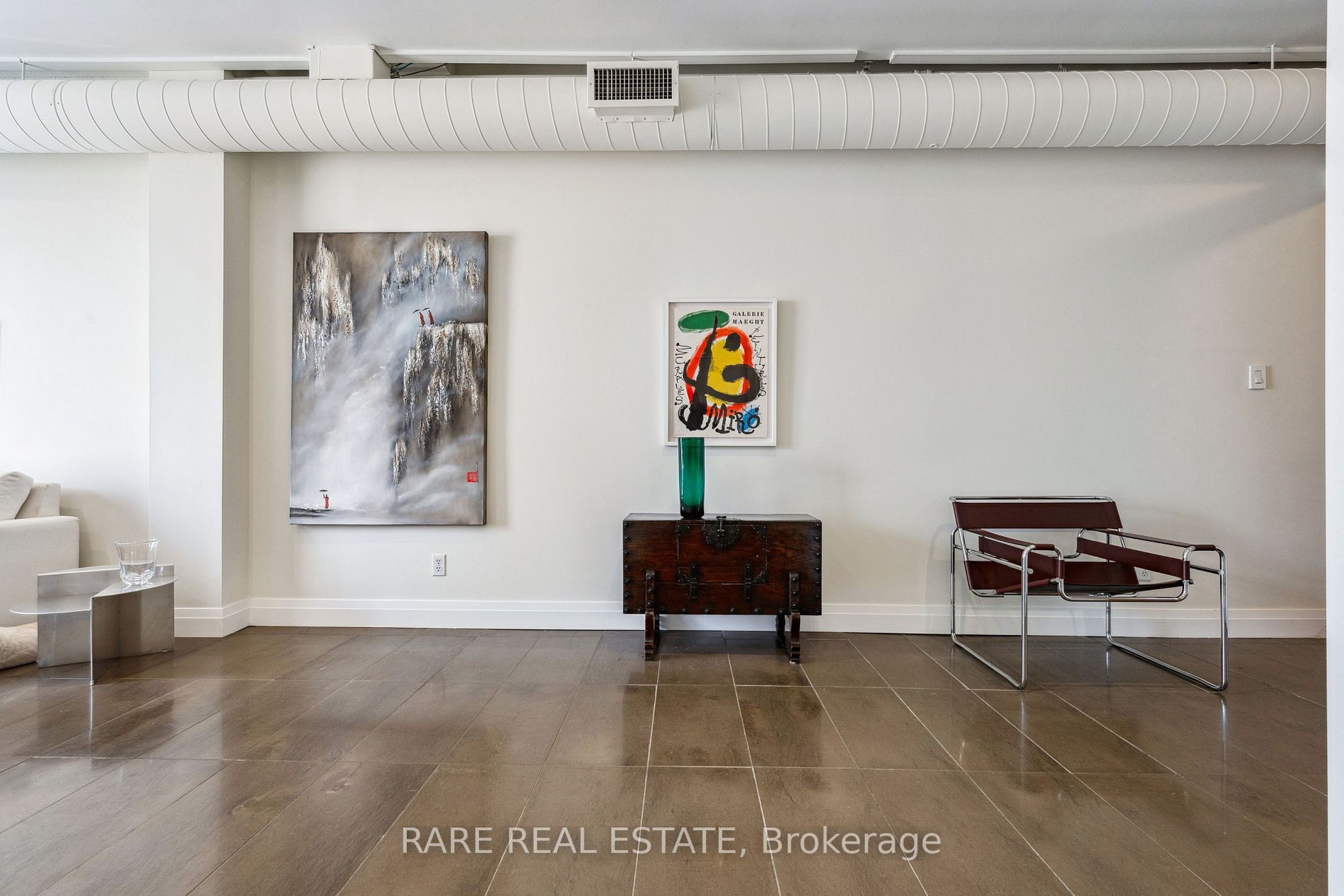 670 Richmond St, #204