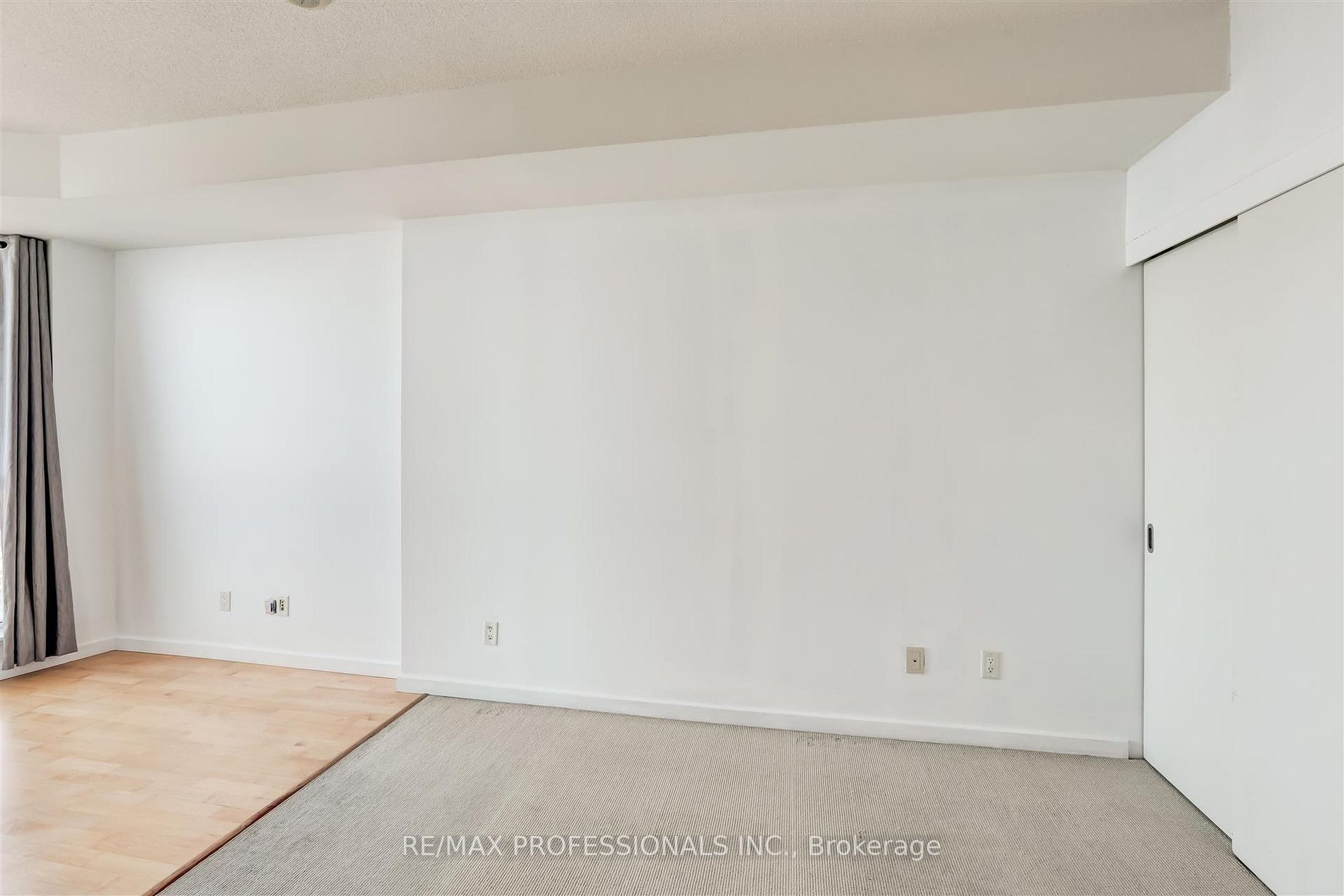 218 Queens Quay W, #2410