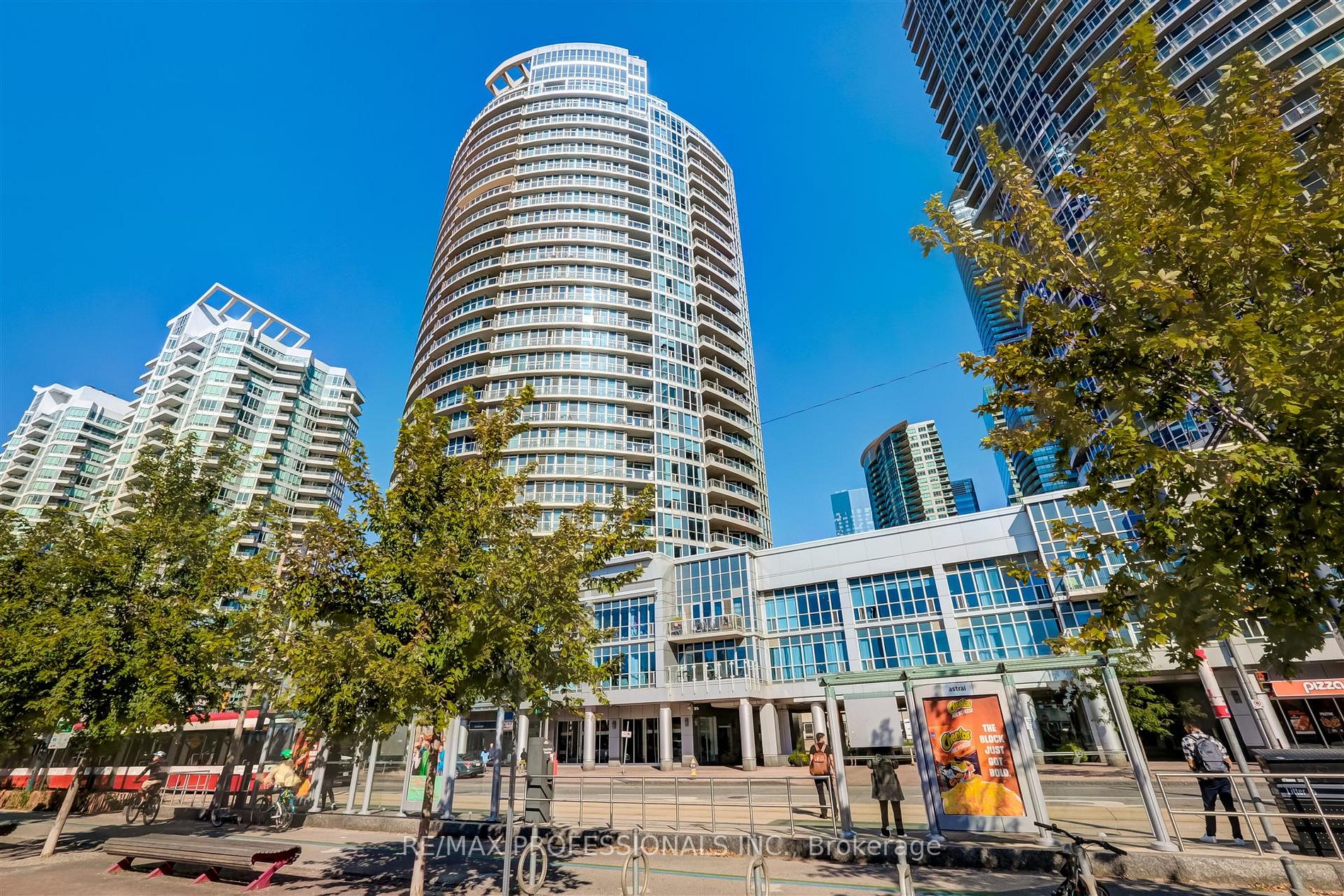 218 Queens Quay W, #2410