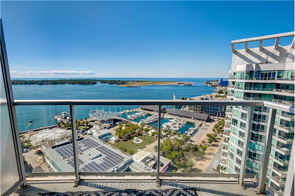 218 Queens Quay W, Toronto