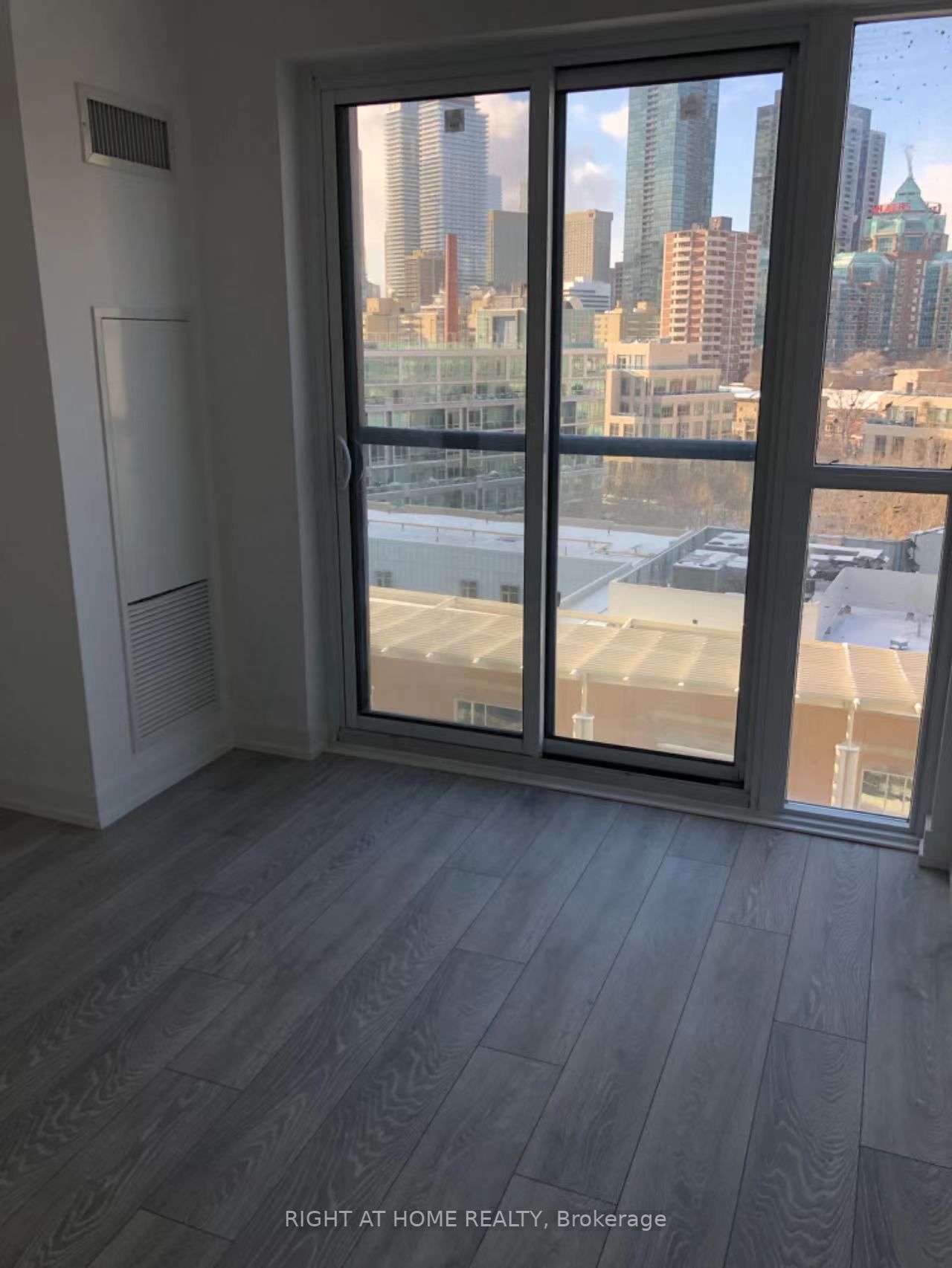 159 Wellesley Street E, #1202