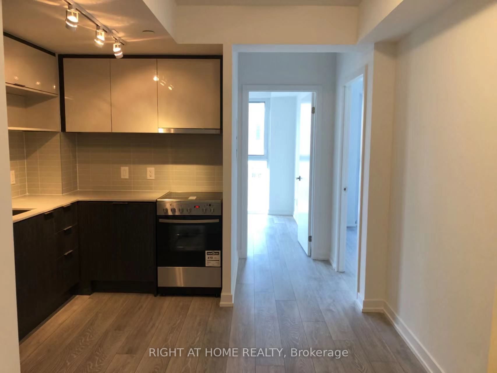 159 Wellesley Street E, #1202