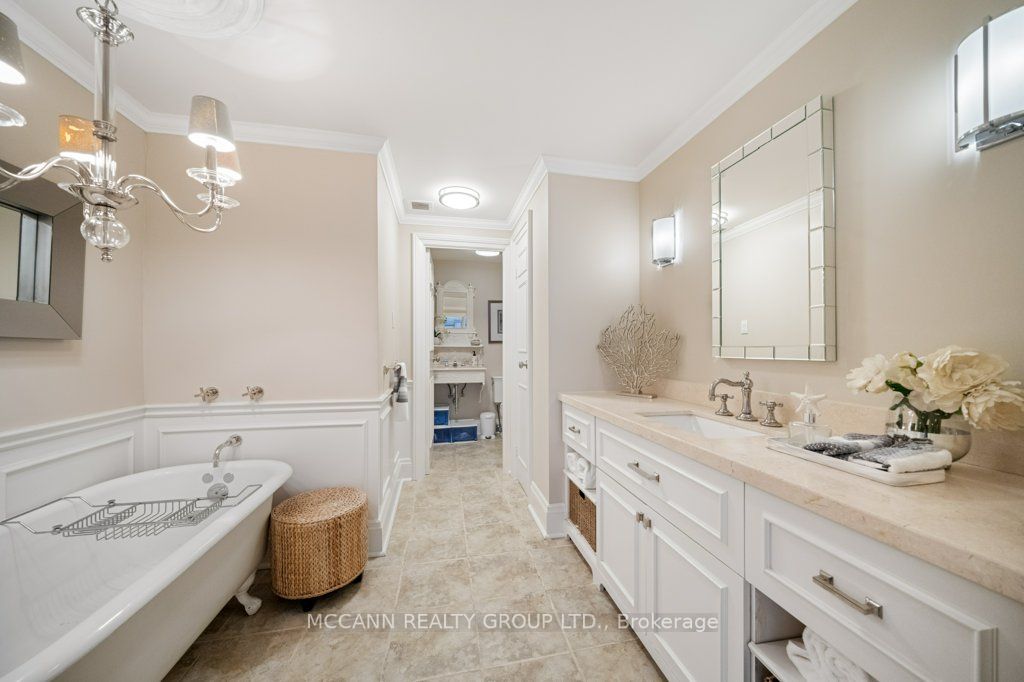 20 Glebe Rd W, #7